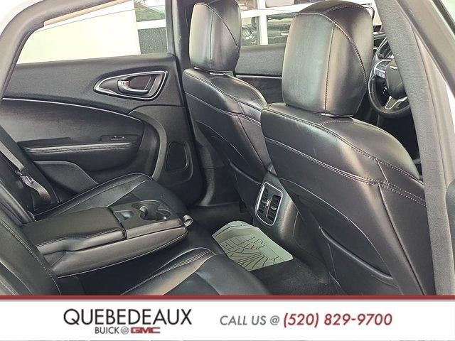 2015 Chrysler 200 C