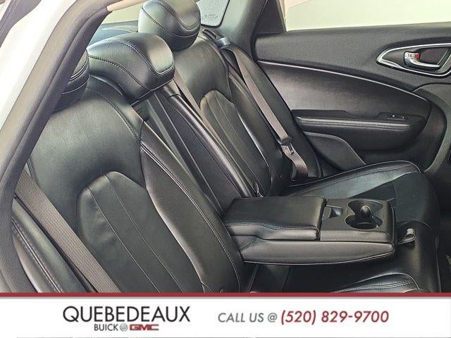 2015 Chrysler 200 C