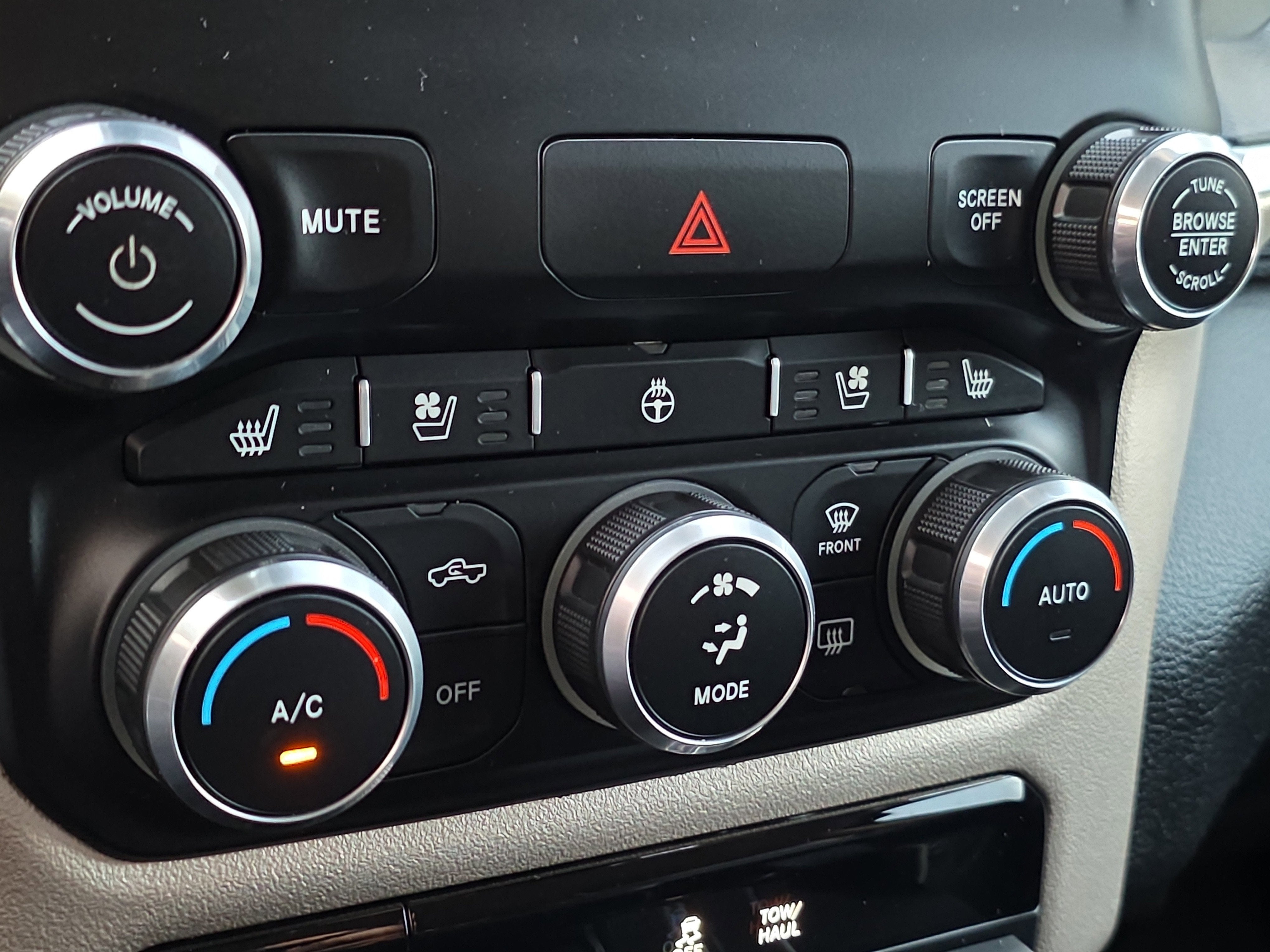 2019 RAM 1500 Laramie