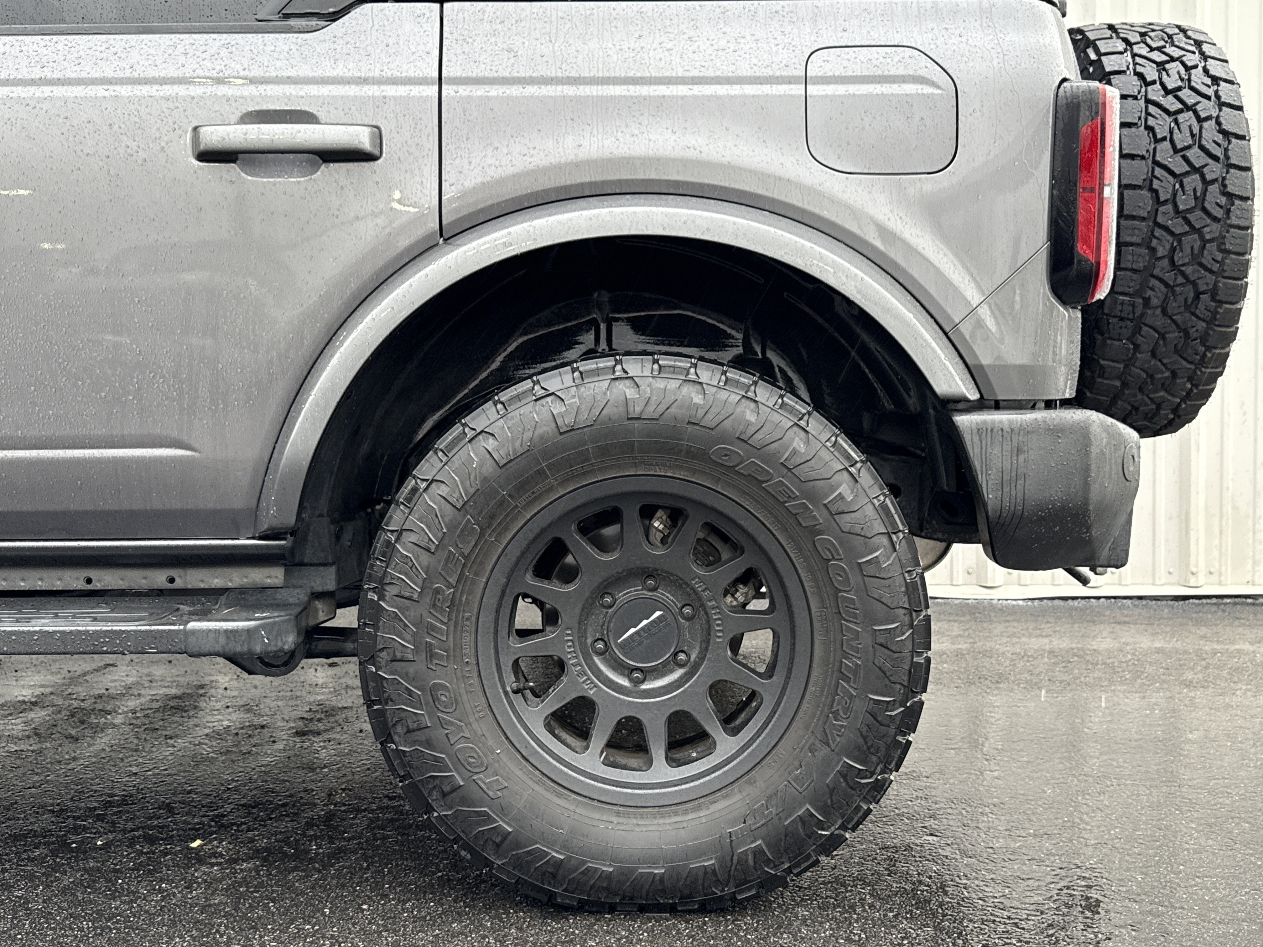 2022 Ford Bronco Base