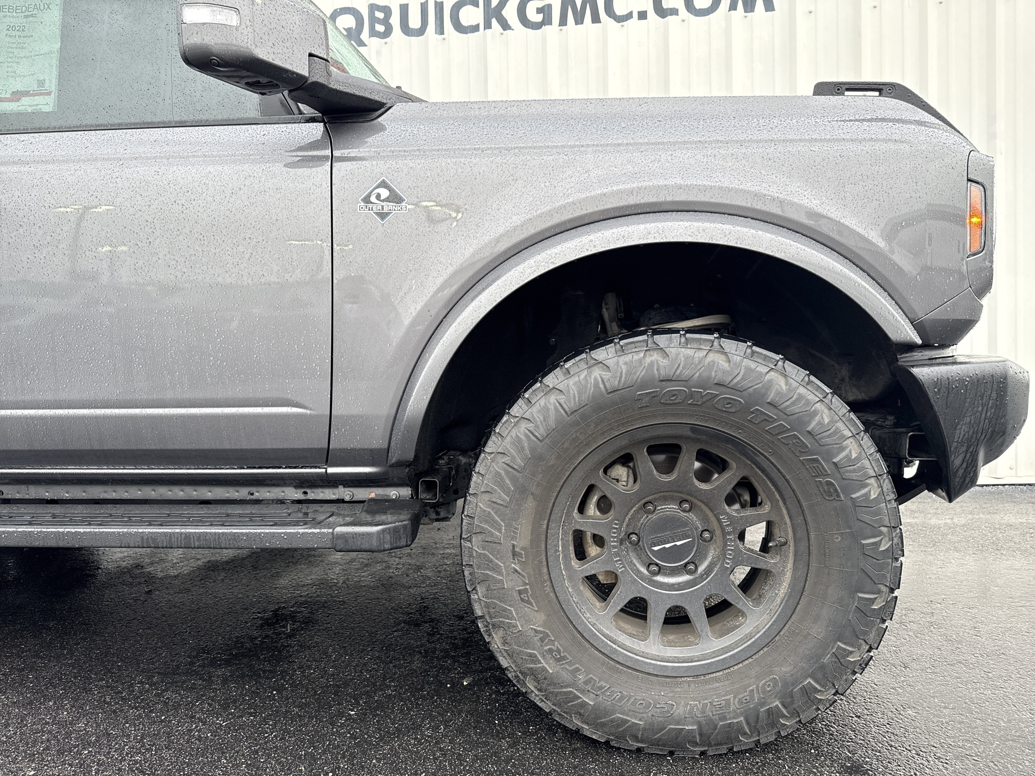 2022 Ford Bronco Base