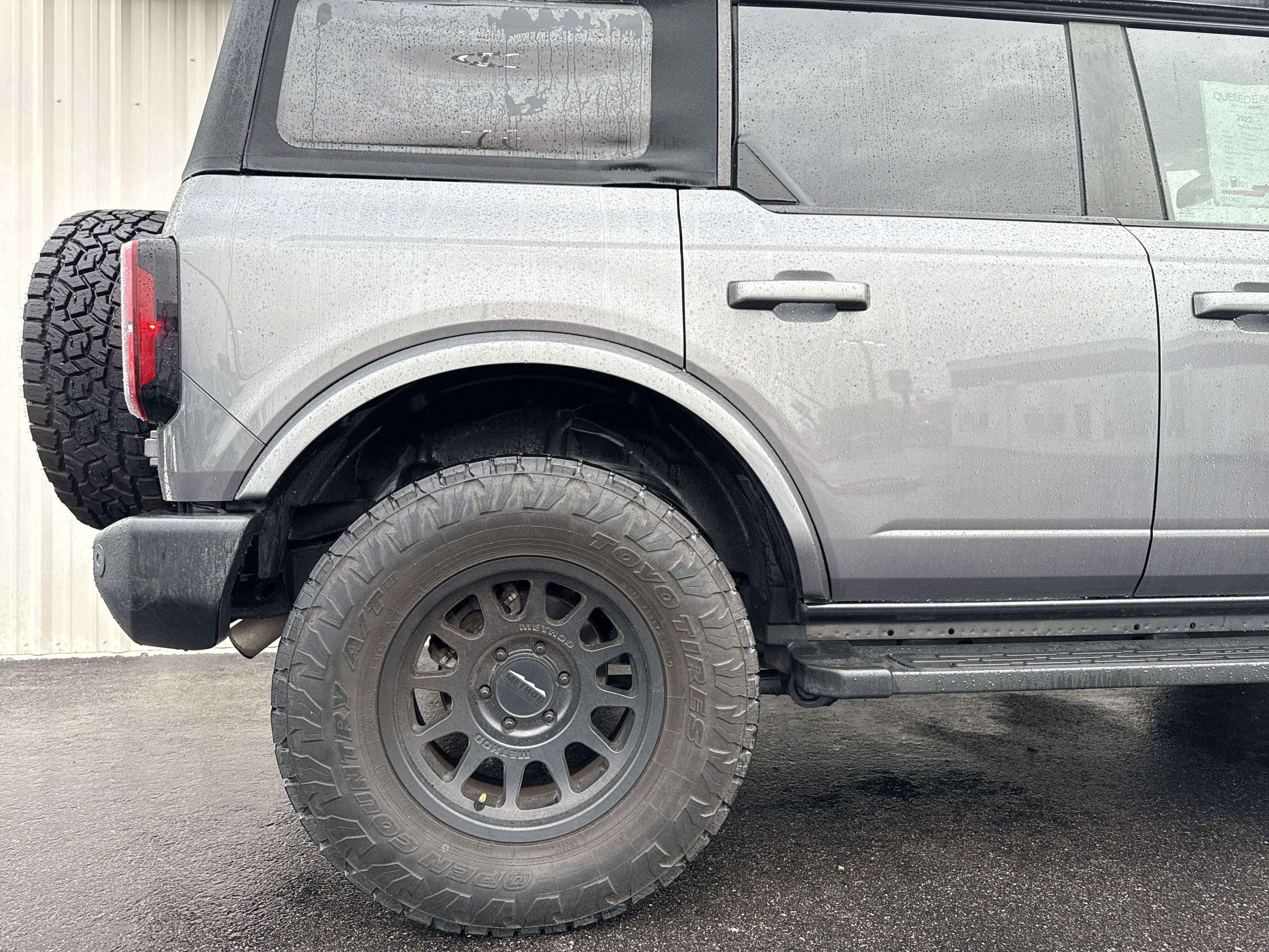 2022 Ford Bronco Base