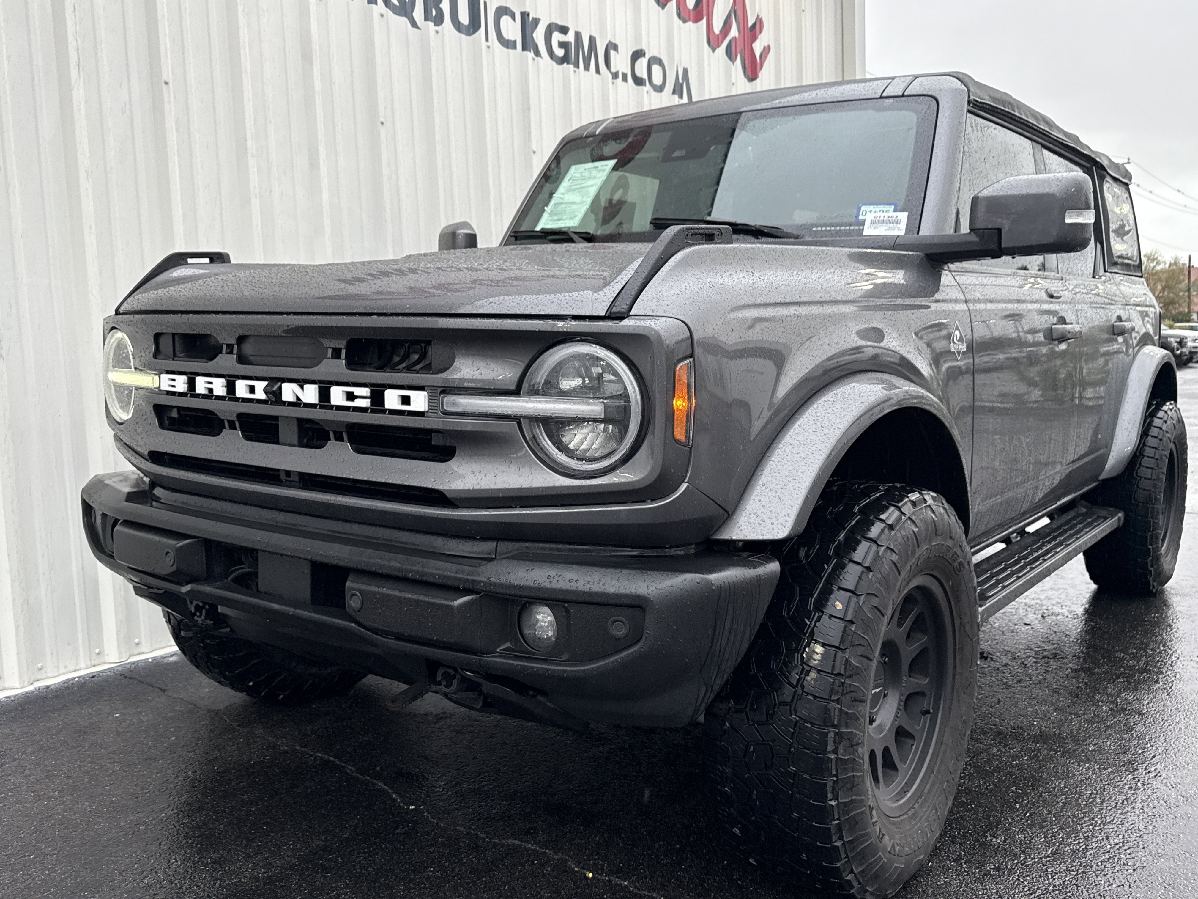 2022 Ford Bronco Base