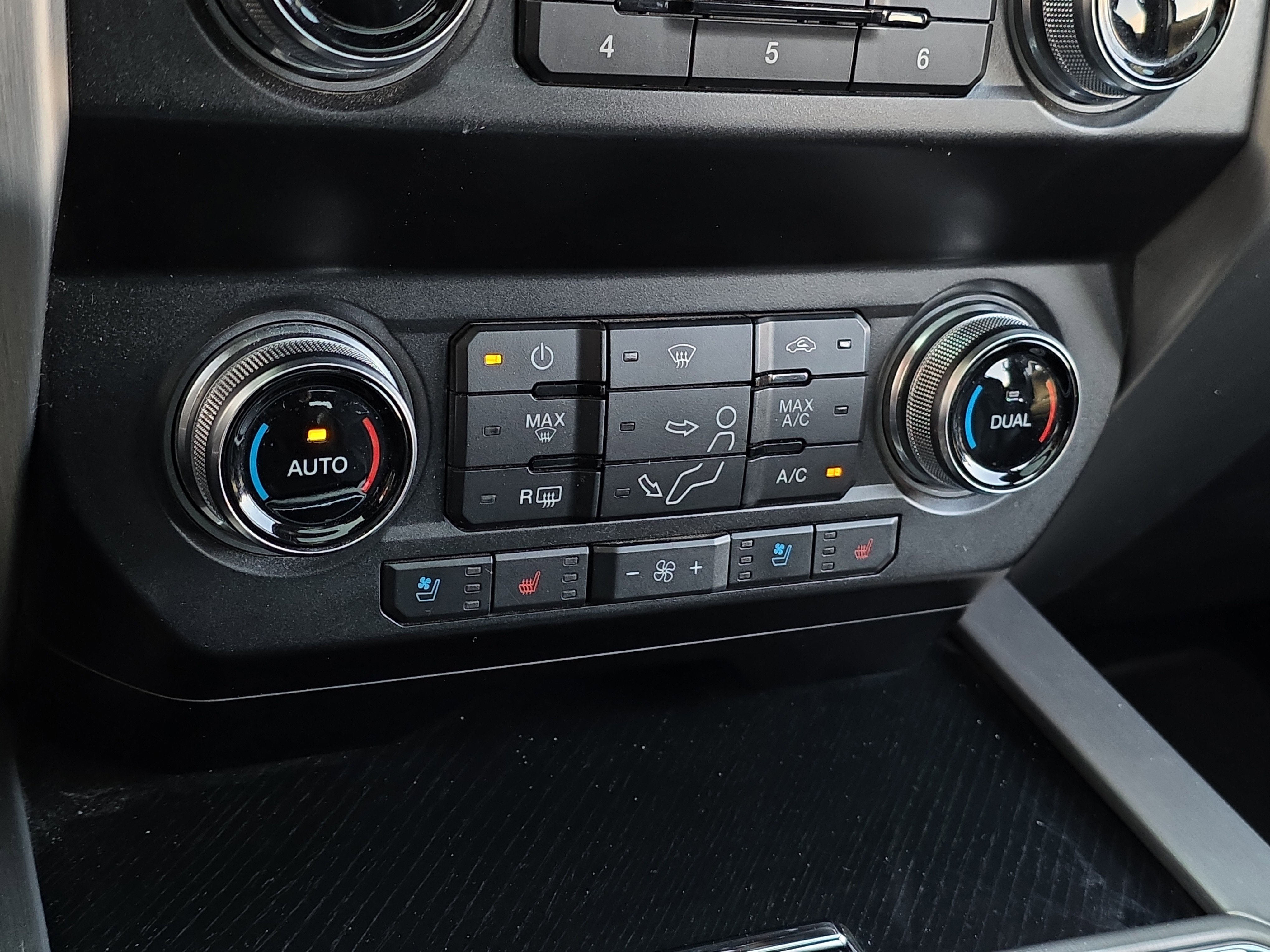 2020 Ford Super Duty F-450 DRW XL