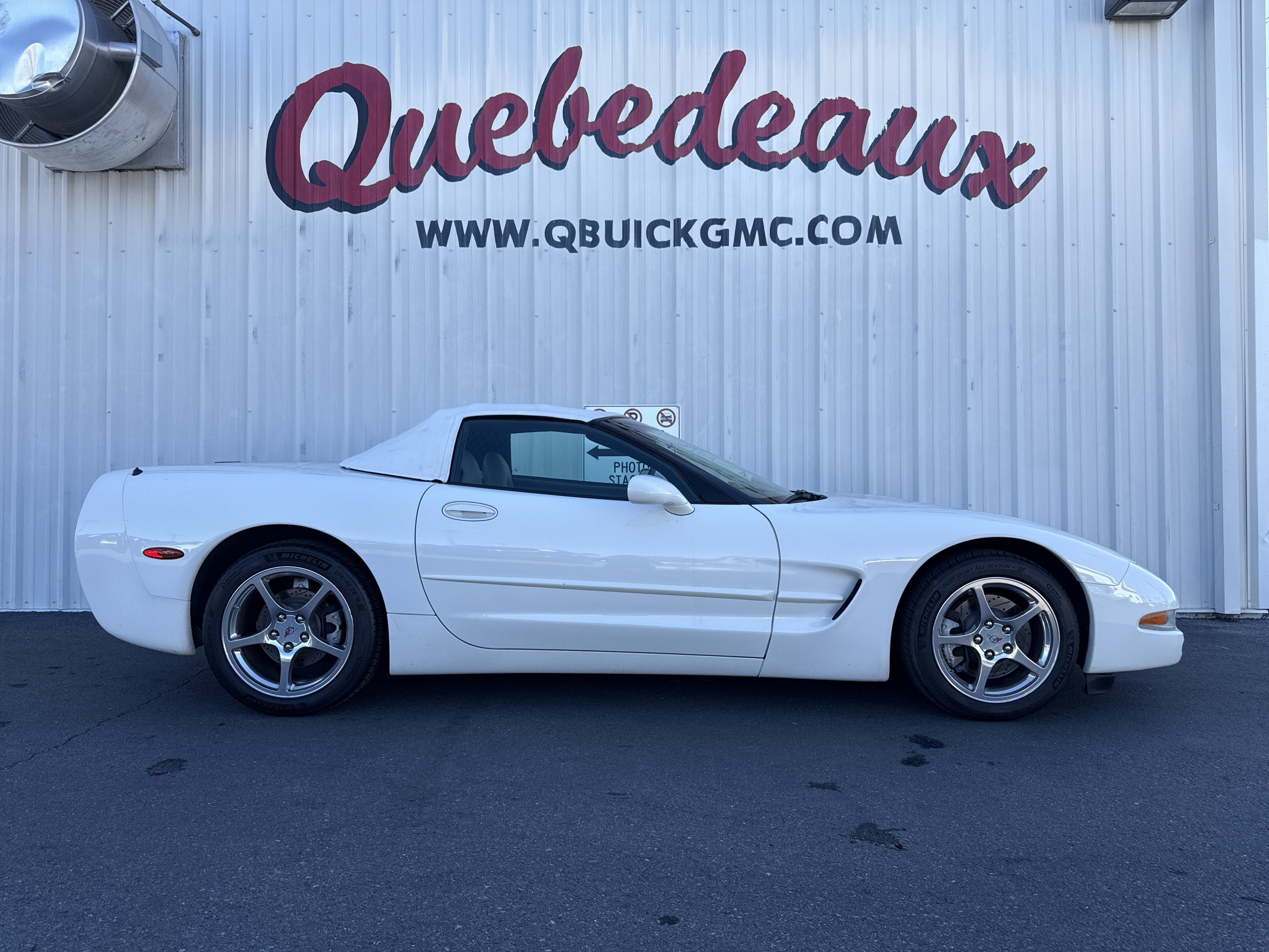 2002 Chevrolet Corvette 2DR CONV