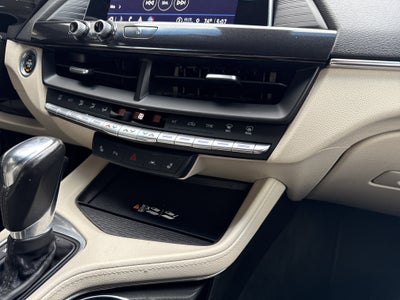 2023 Cadillac CT4 Luxury