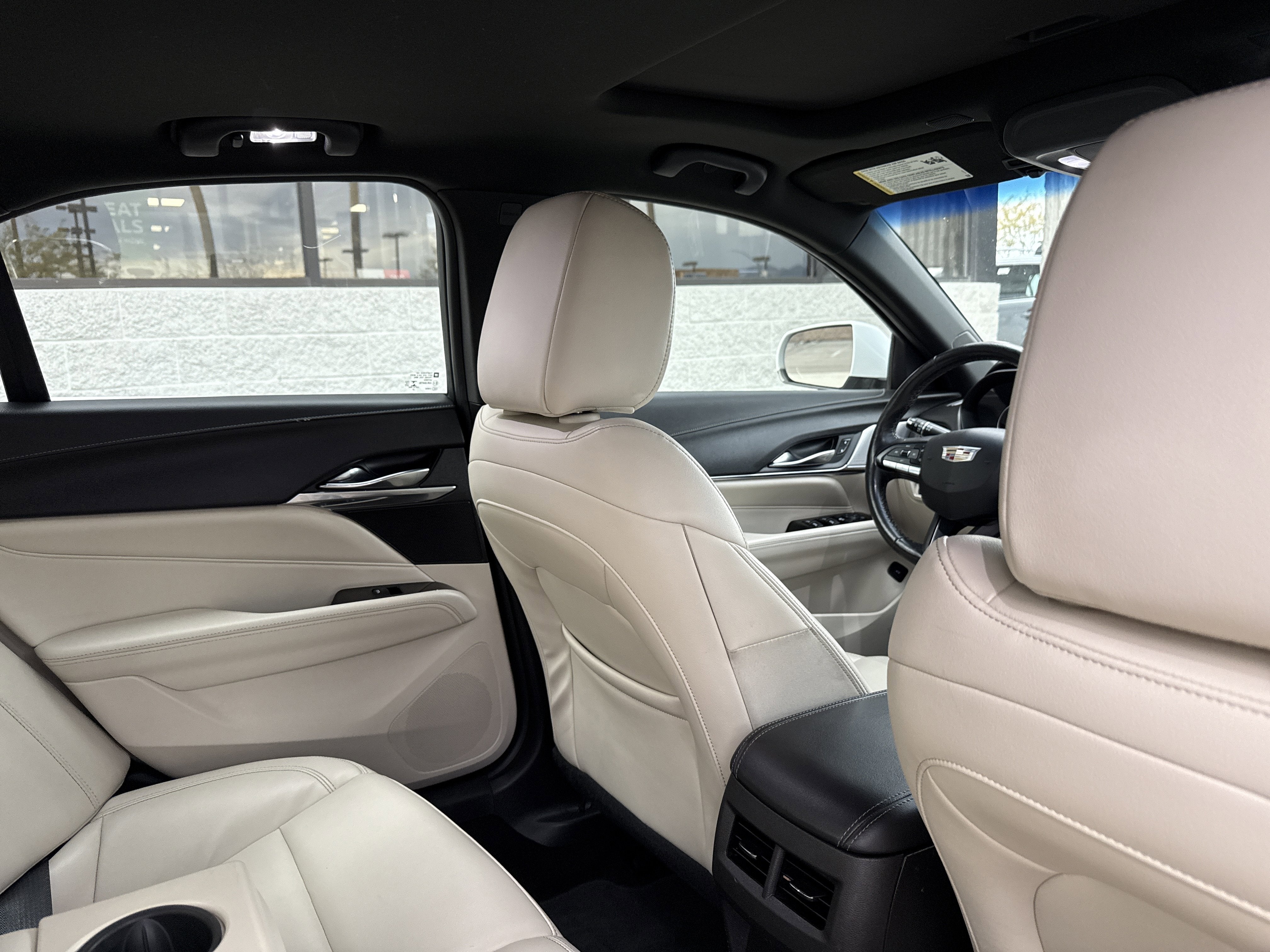 2023 Cadillac CT4 Luxury