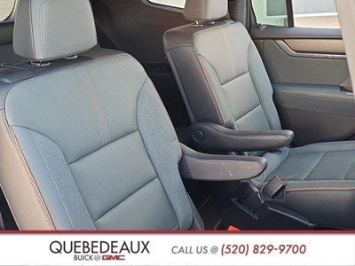 2025 GMC Acadia AT4