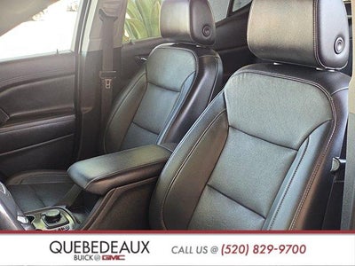 2022 GMC Acadia SLT