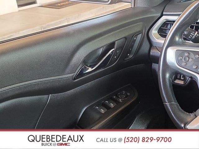2022 GMC Acadia SLT
