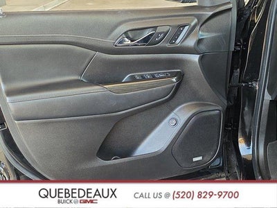 2022 GMC Acadia SLT