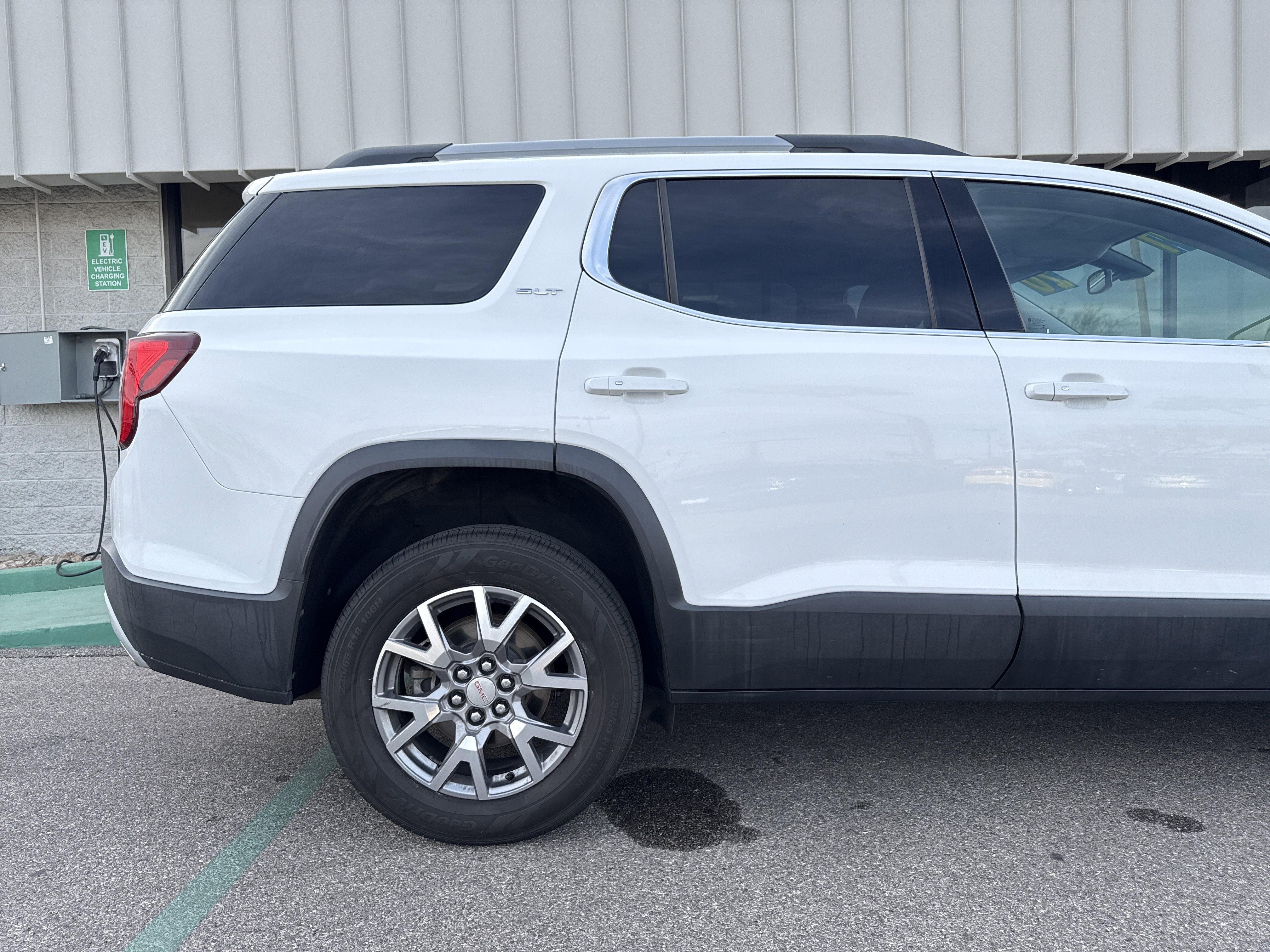 2020 GMC Acadia SLT
