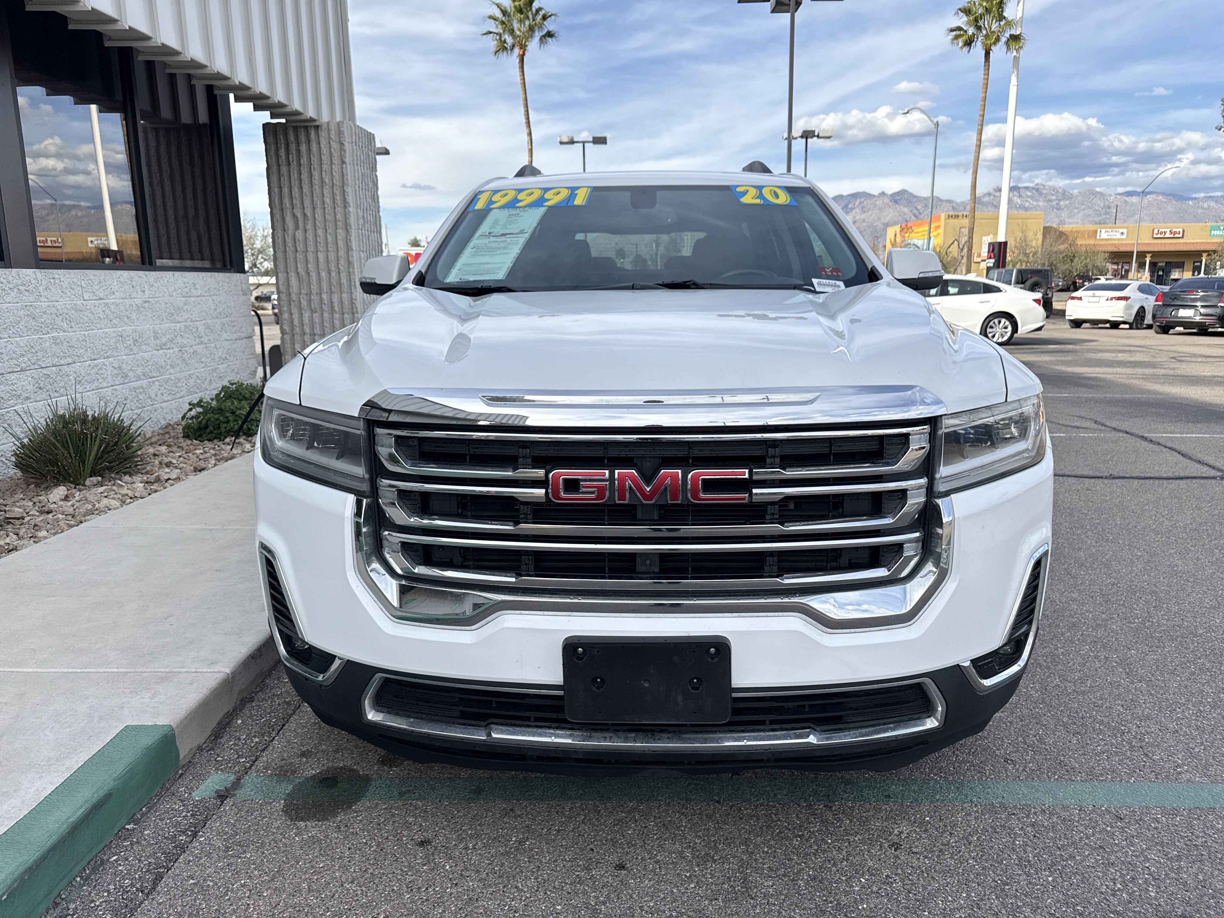 2020 GMC Acadia SLT