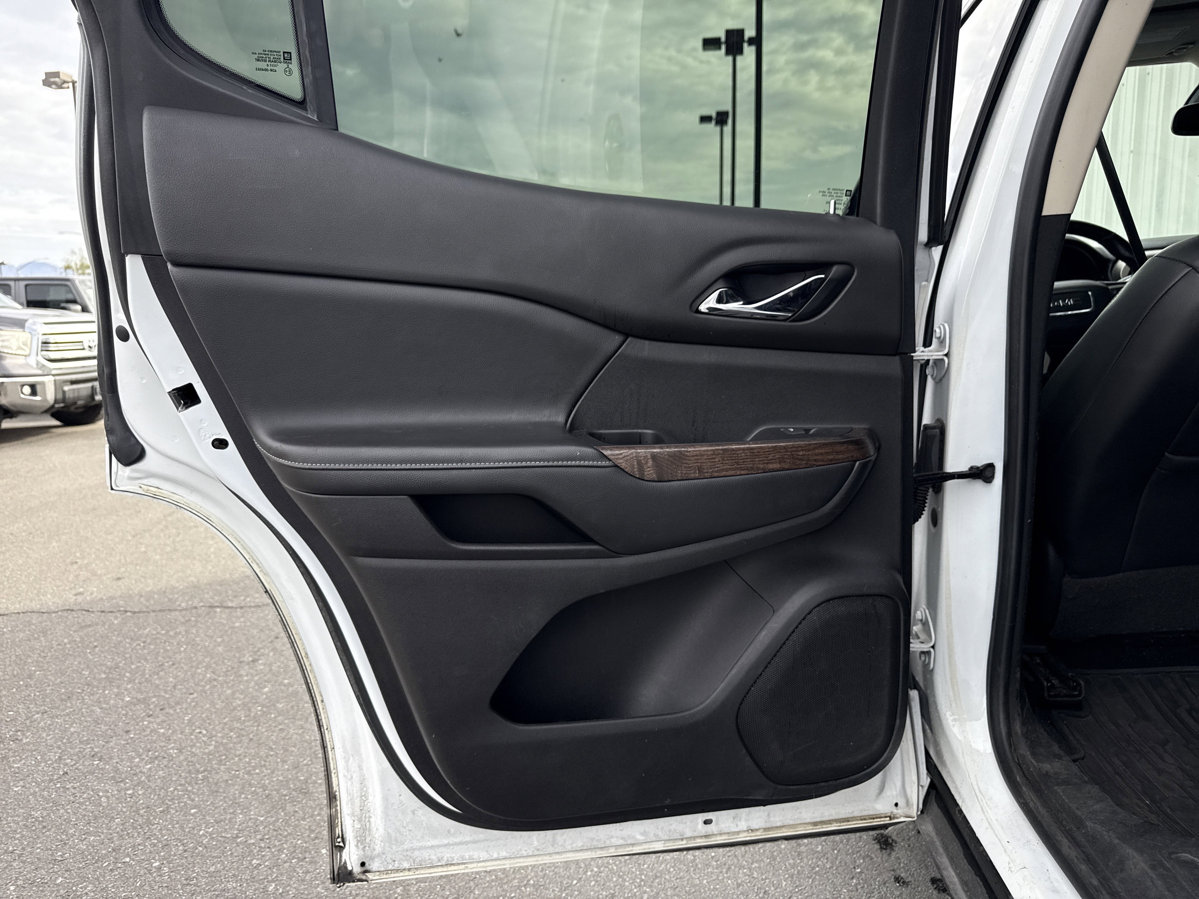 2020 GMC Acadia Denali