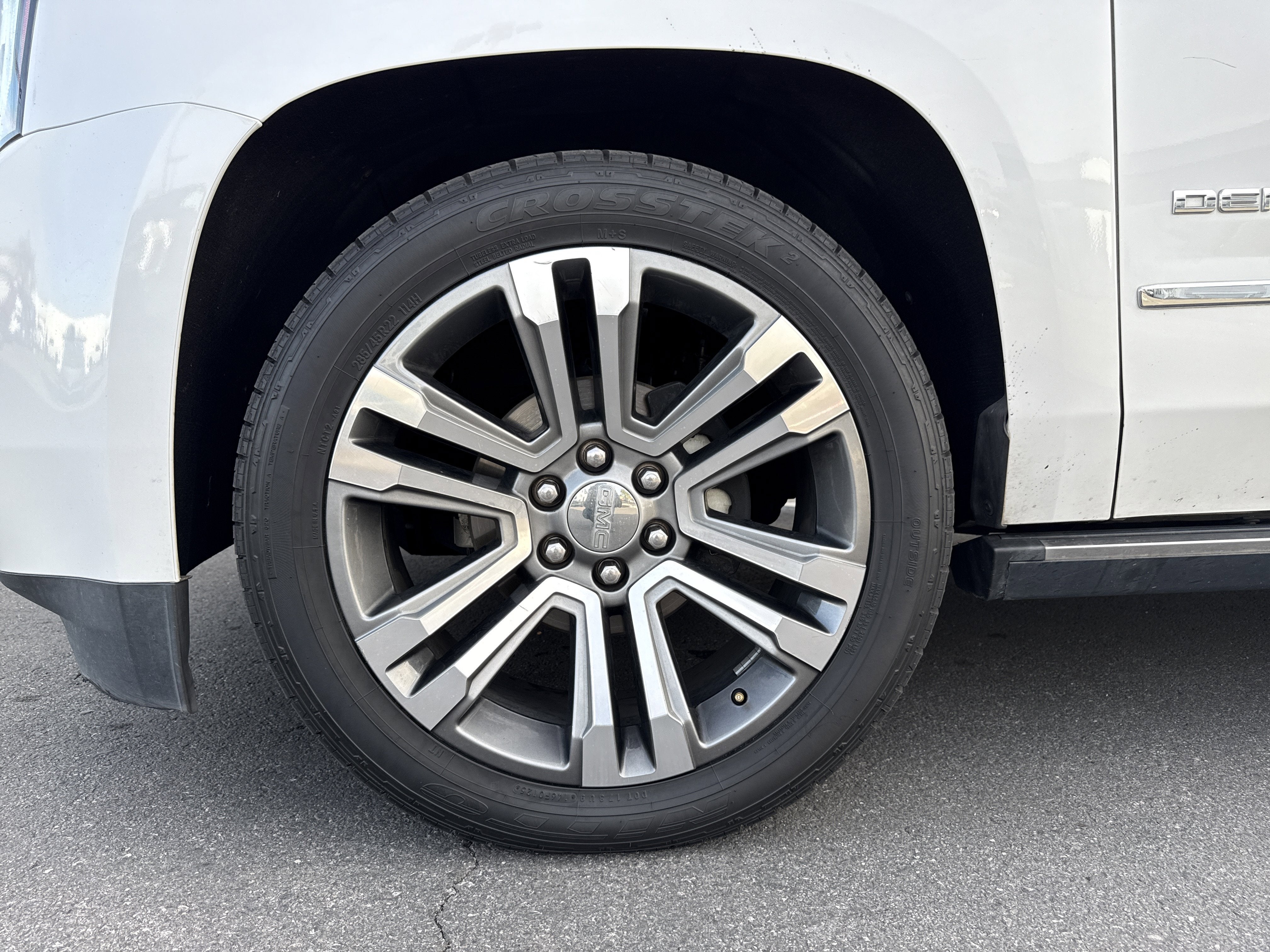 2020 GMC Yukon Denali