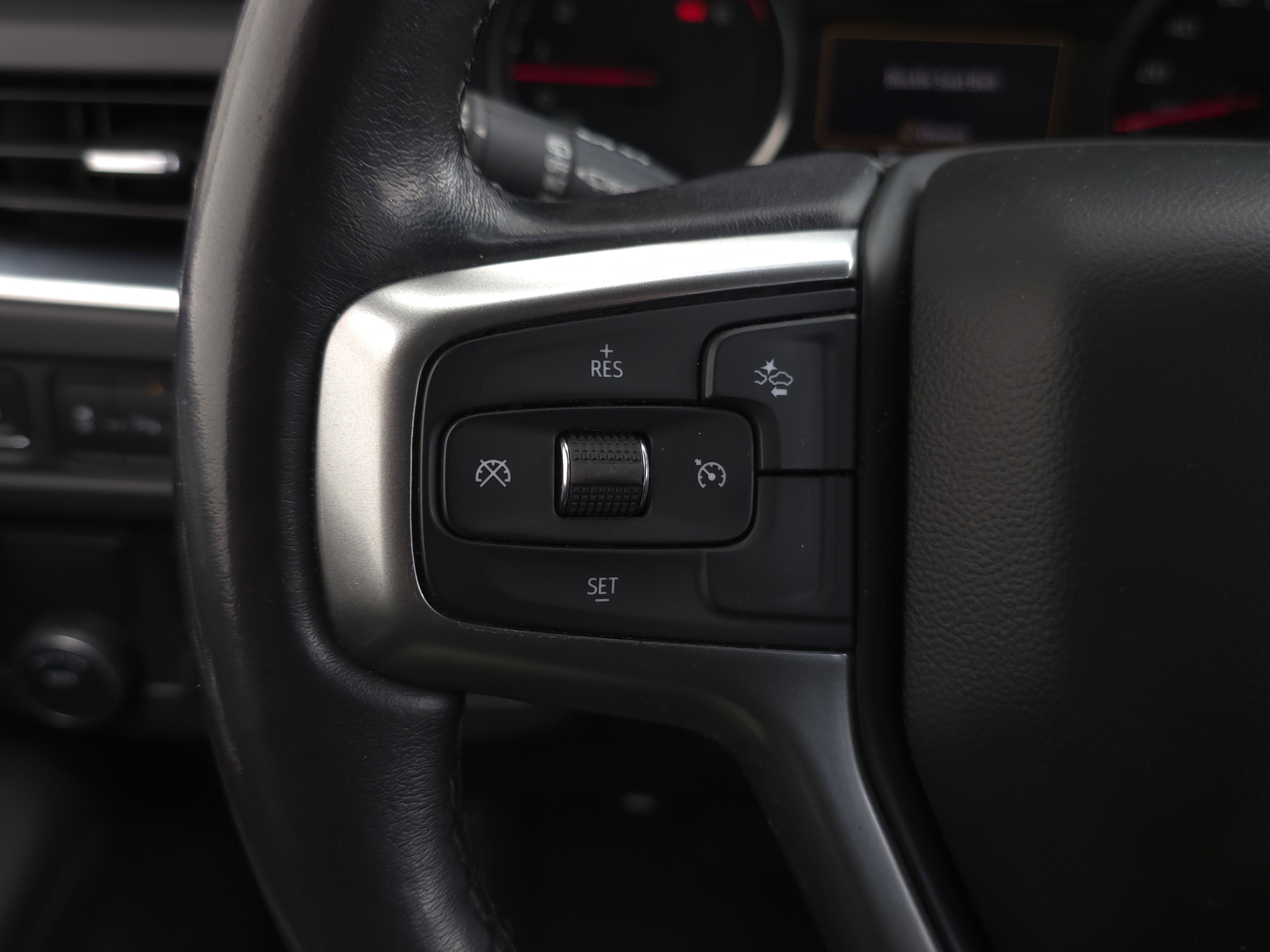 2021 Chevrolet Suburban LS