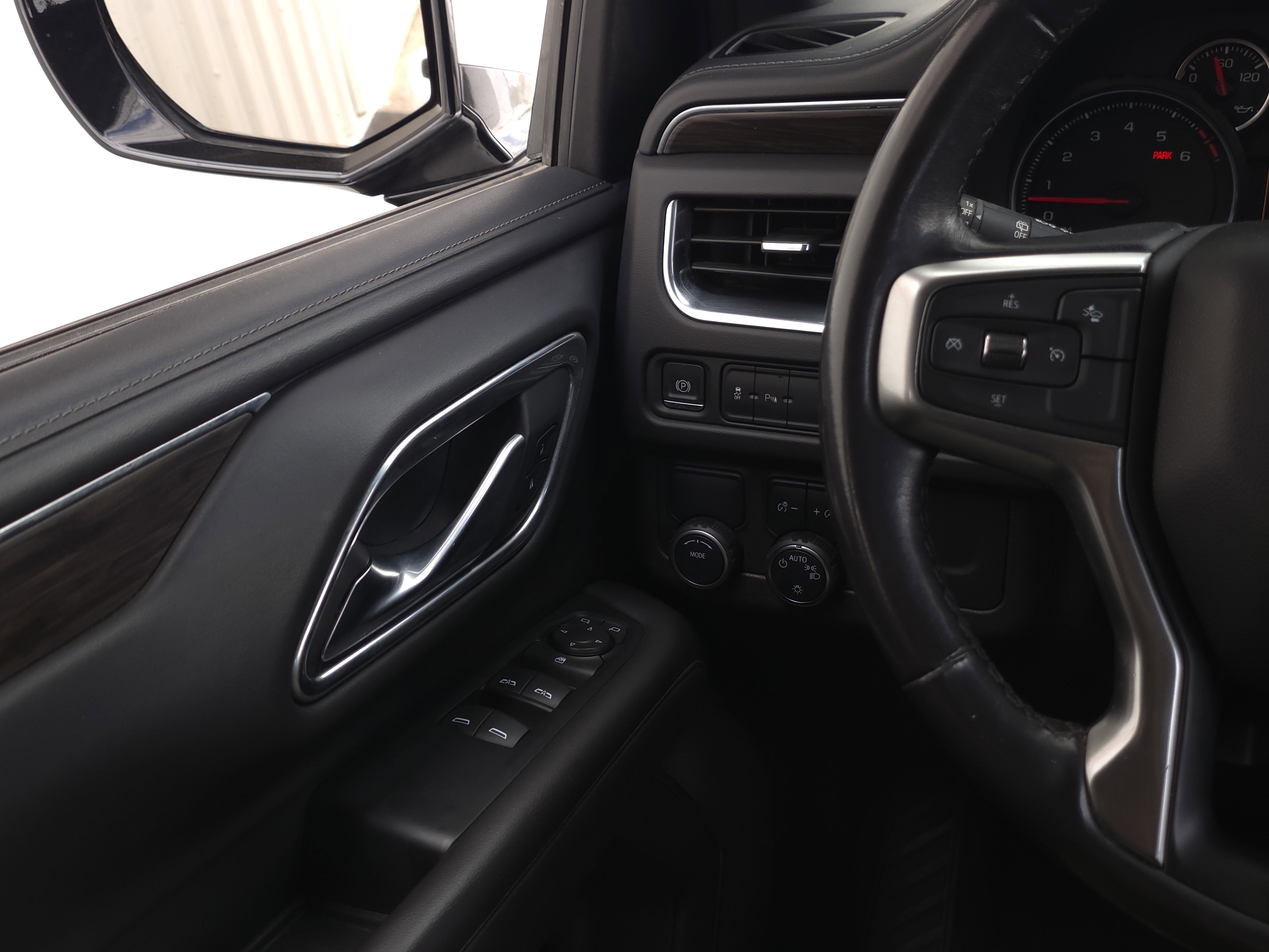 2021 Chevrolet Suburban LS