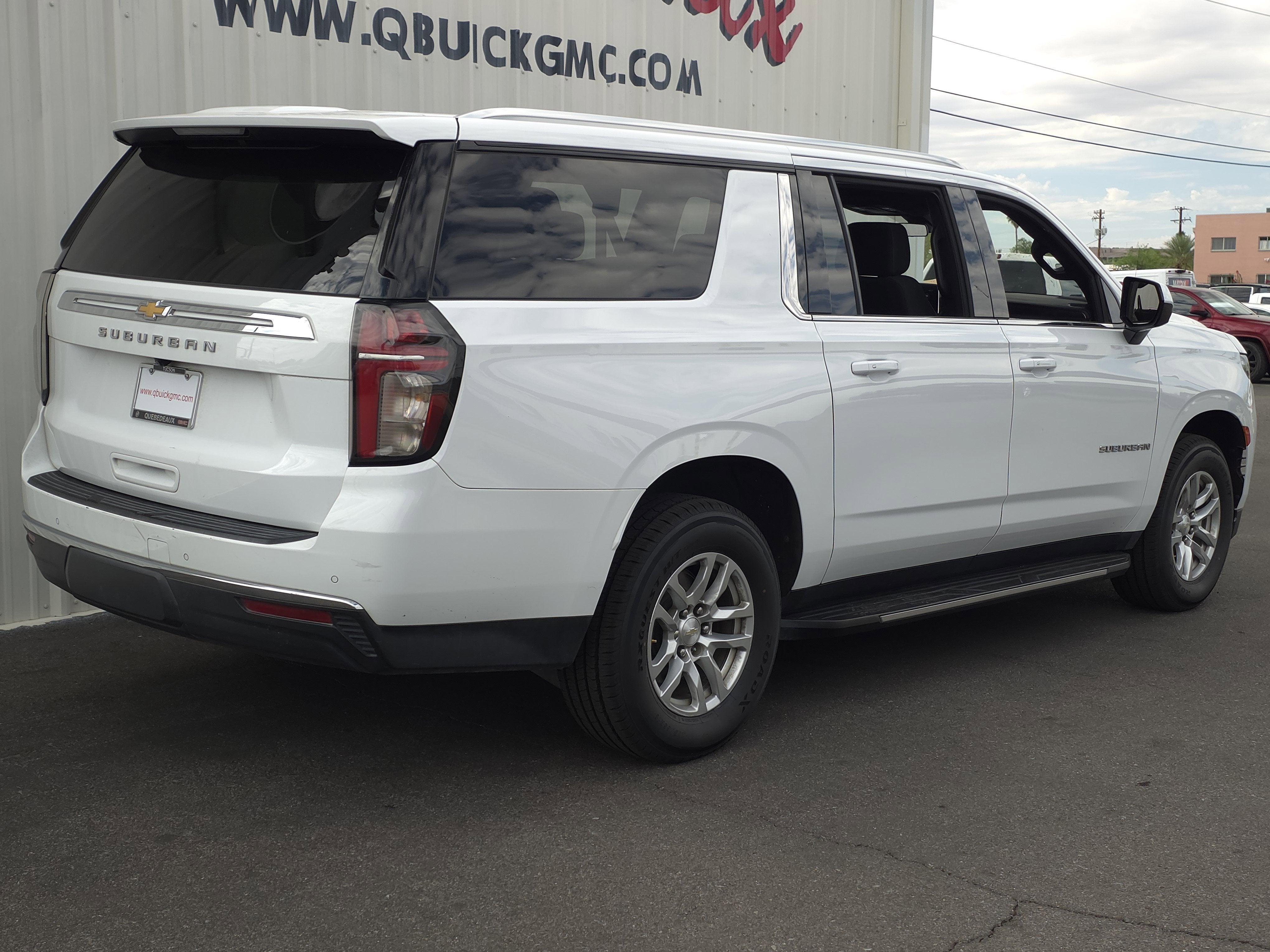 2021 Chevrolet Suburban LS