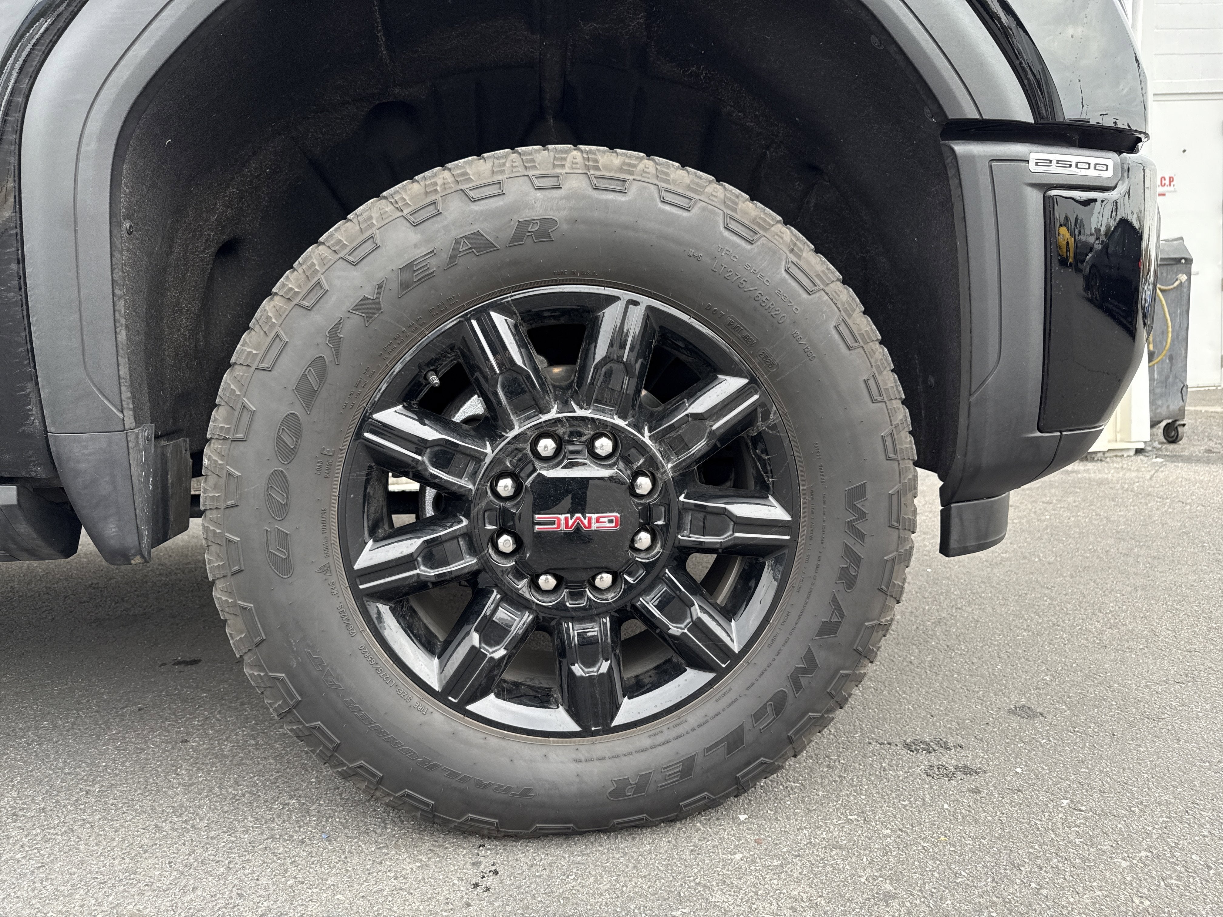 2025 GMC Sierra 2500 HD AT4