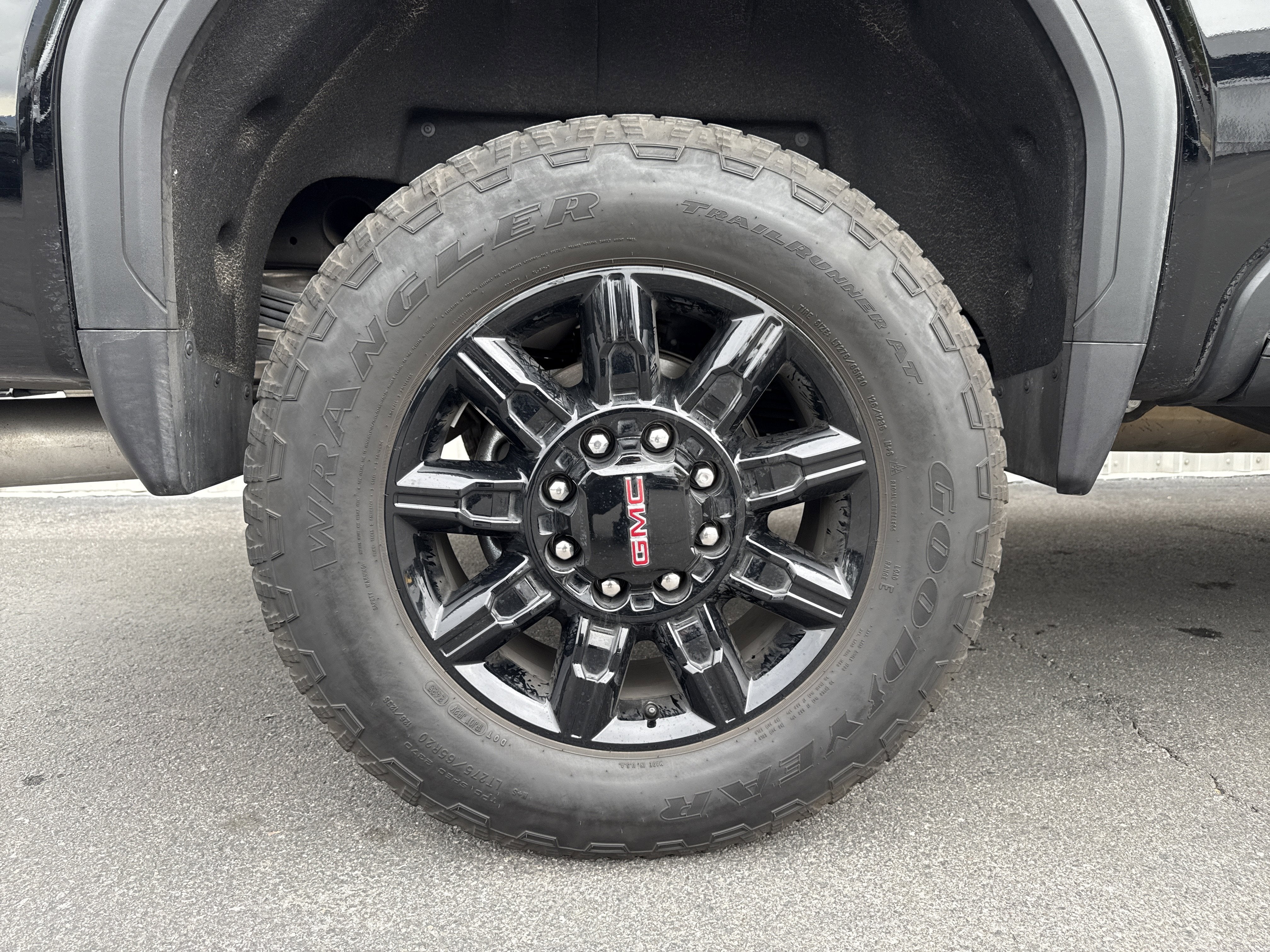 2025 GMC Sierra 2500 HD AT4