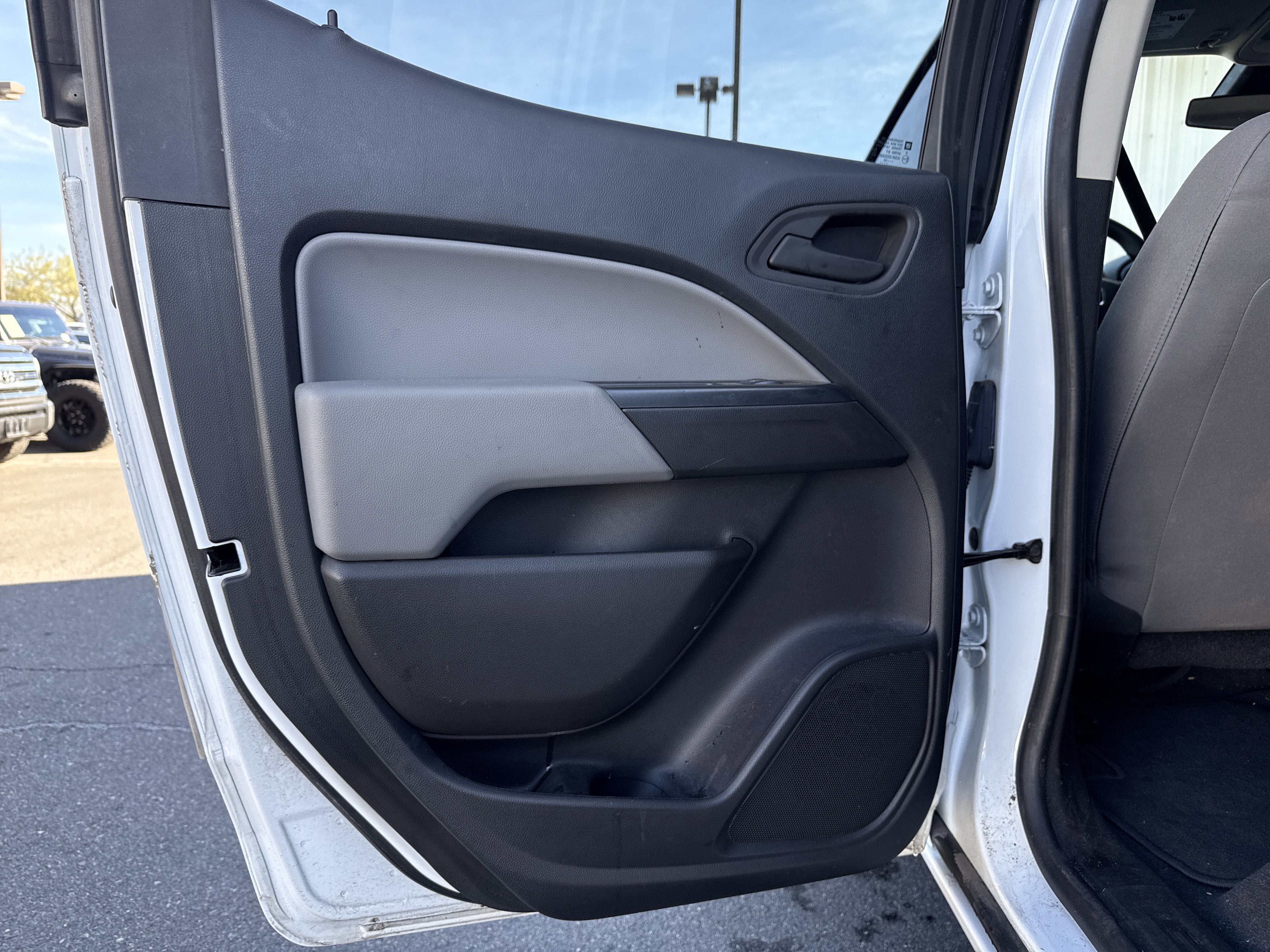 2022 GMC Canyon Elevation Standard