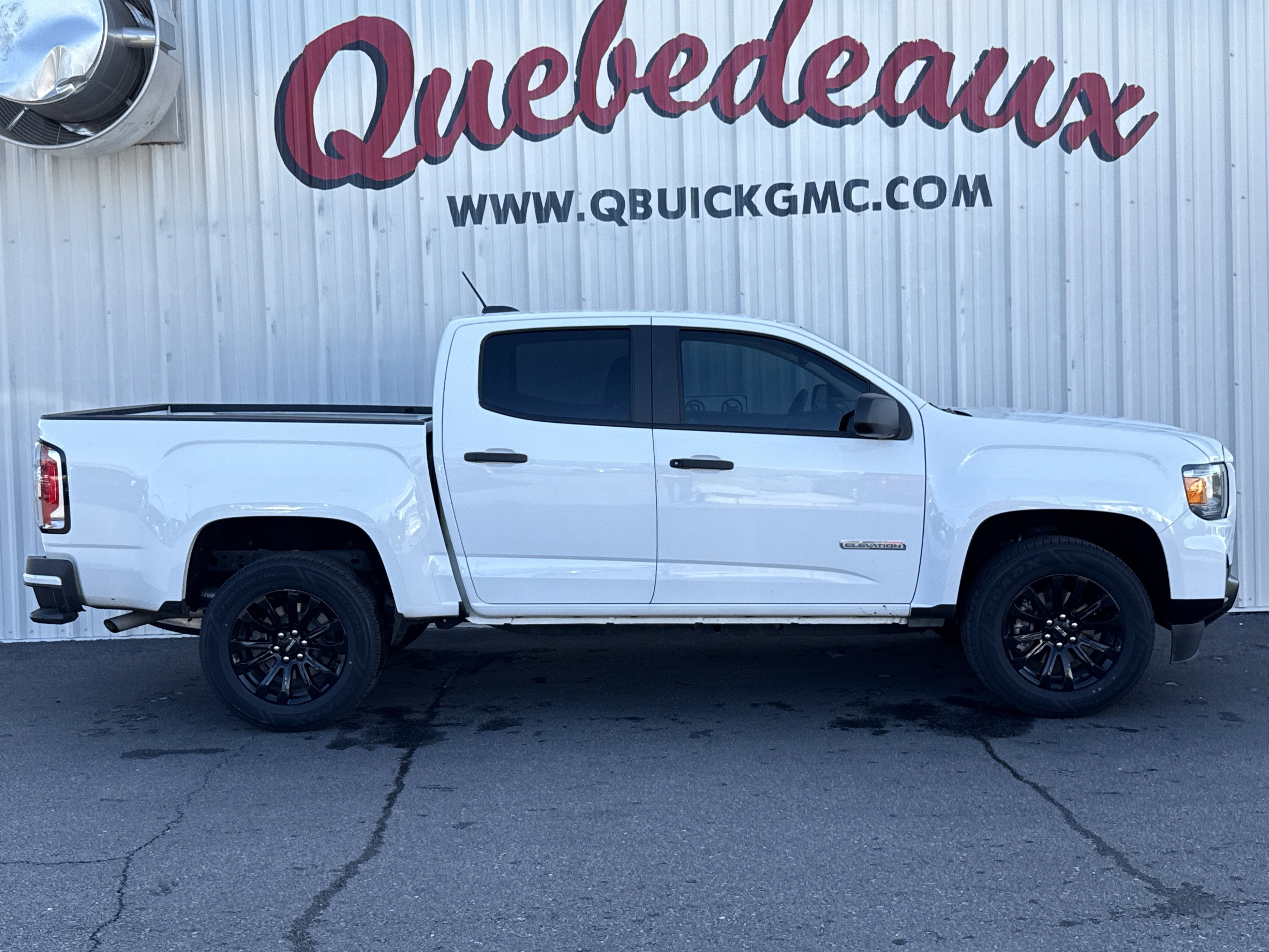 2022 GMC Canyon Elevation Standard