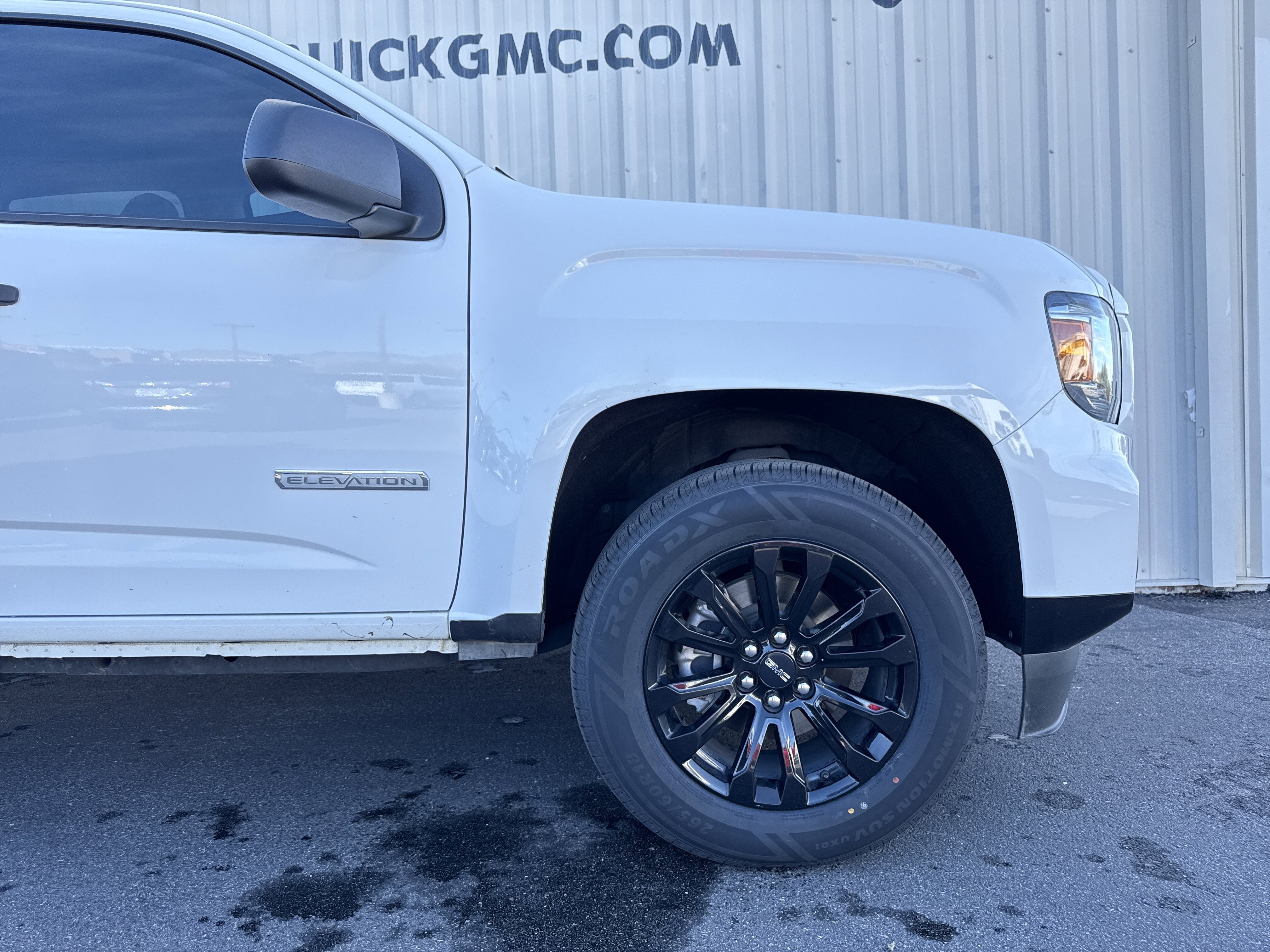 2022 GMC Canyon Elevation Standard