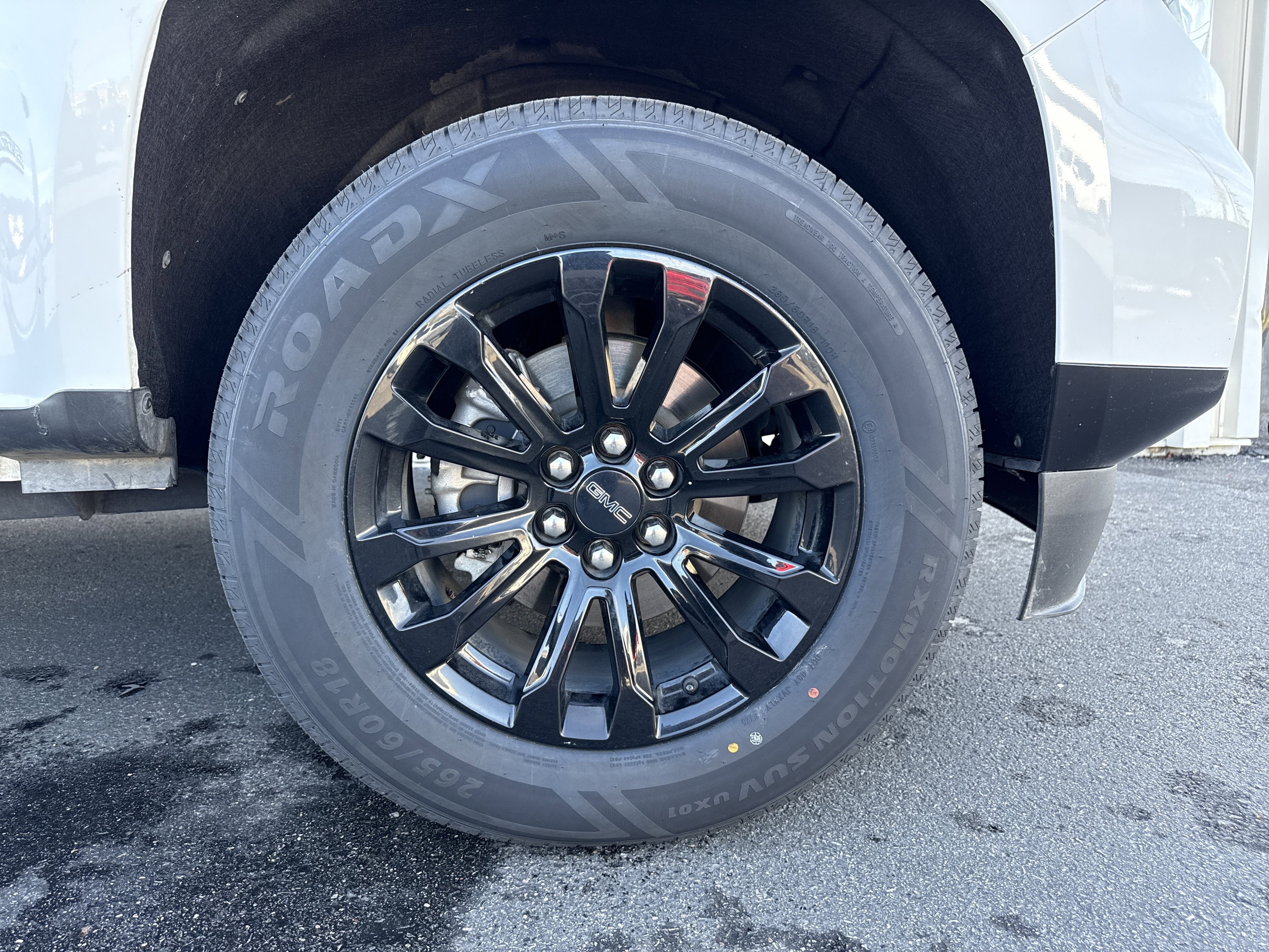 2022 GMC Canyon Elevation Standard