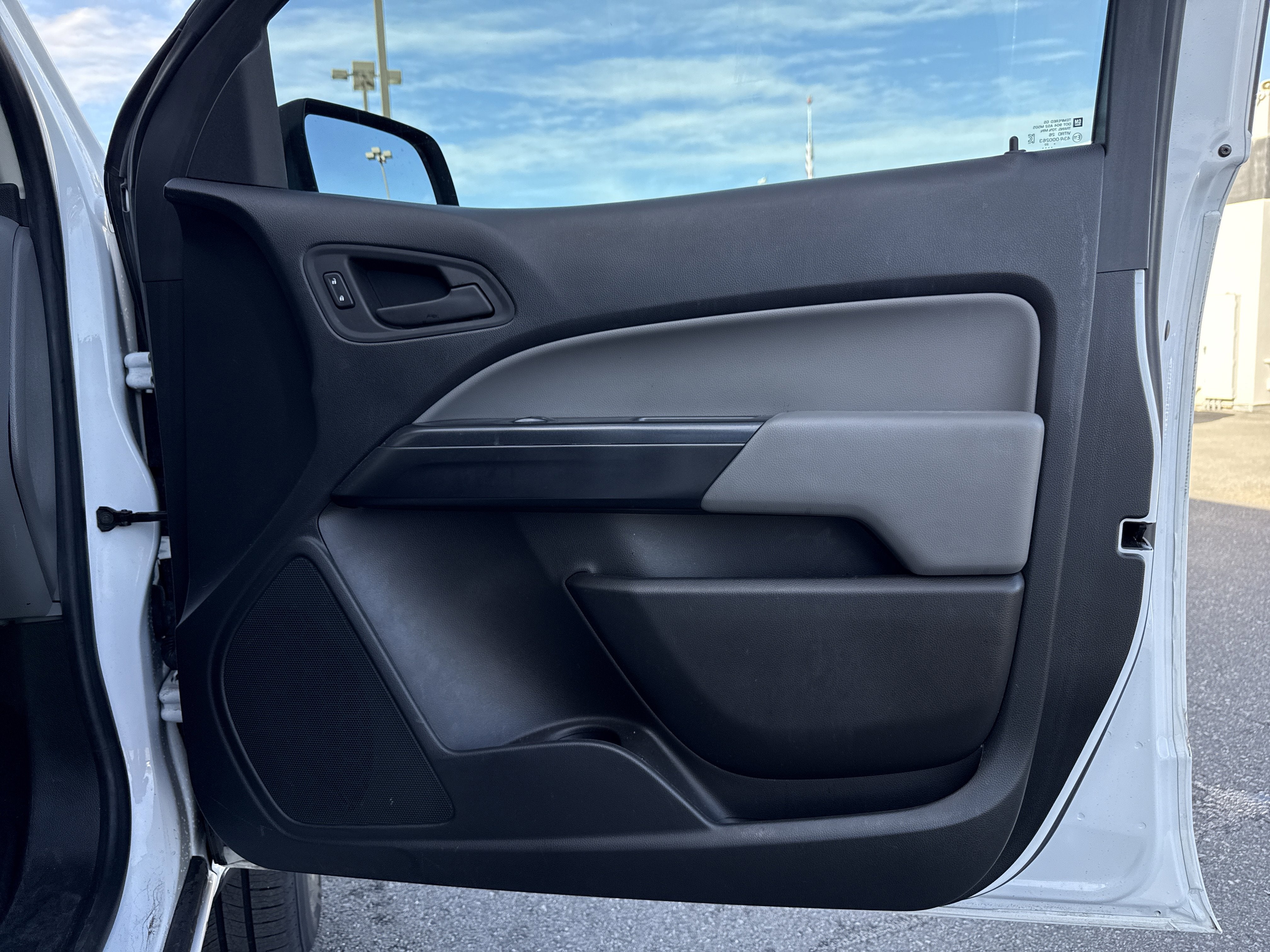 2022 GMC Canyon Elevation Standard