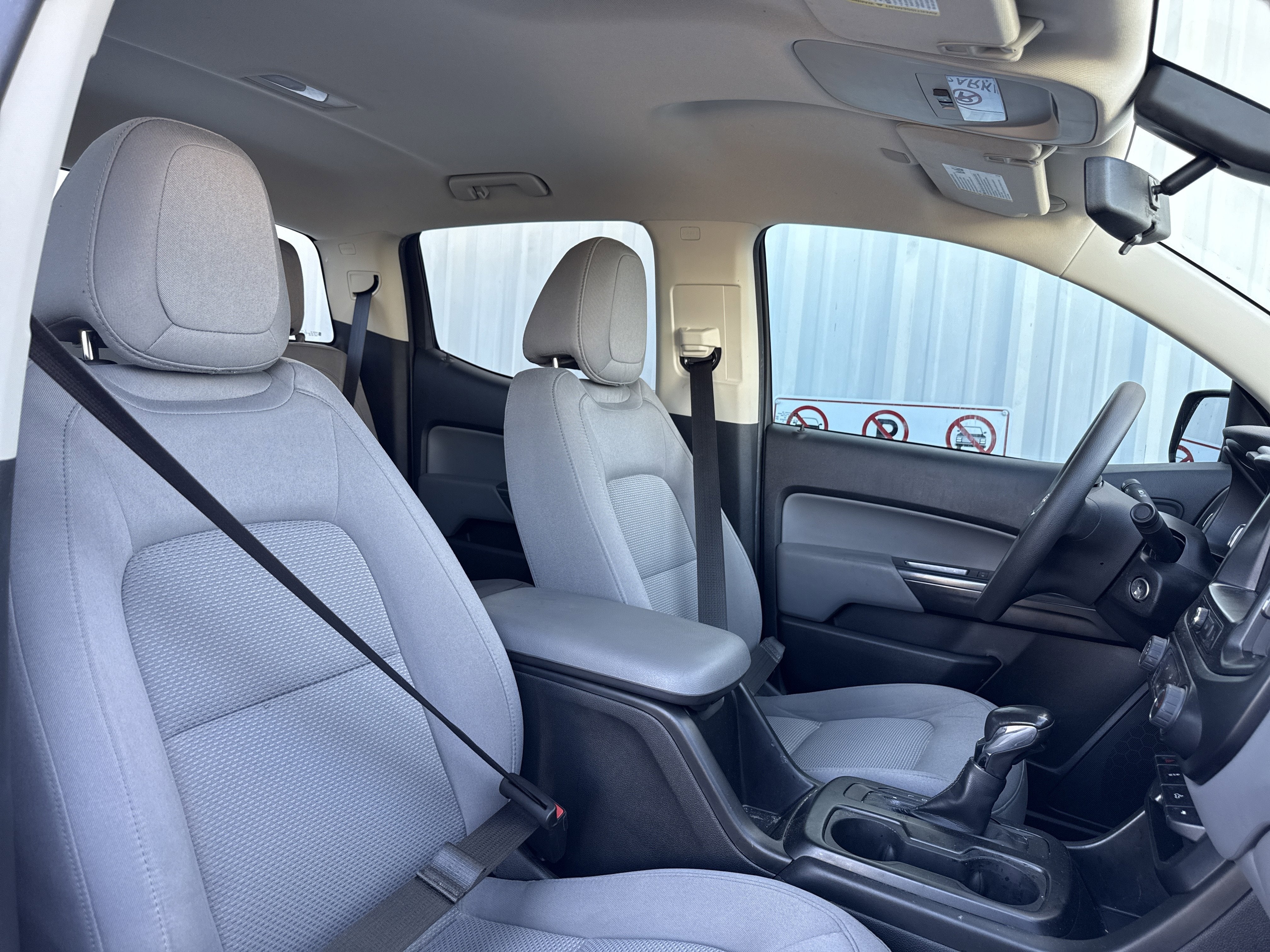 2022 GMC Canyon Elevation Standard