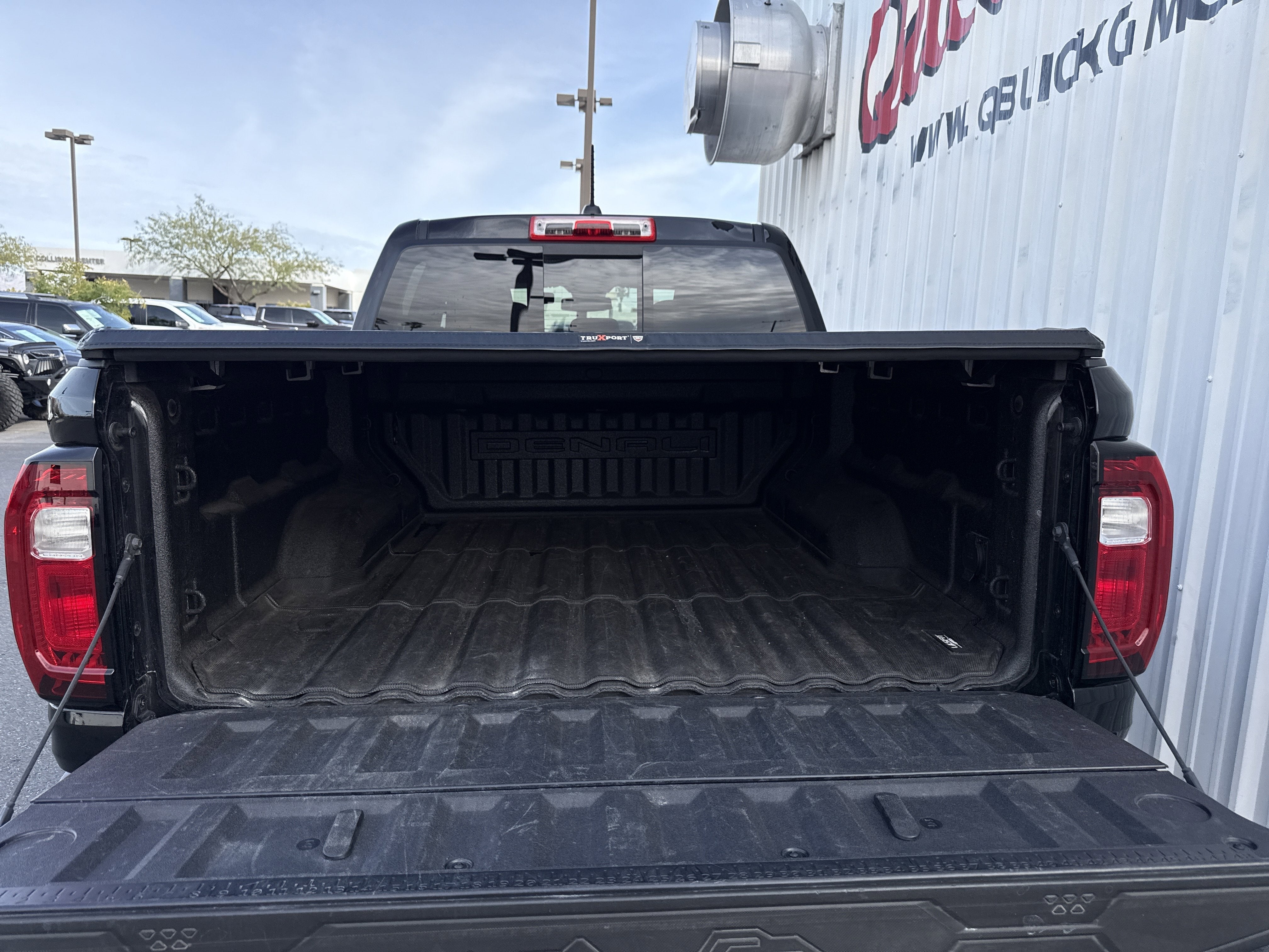 2024 GMC Canyon Denali