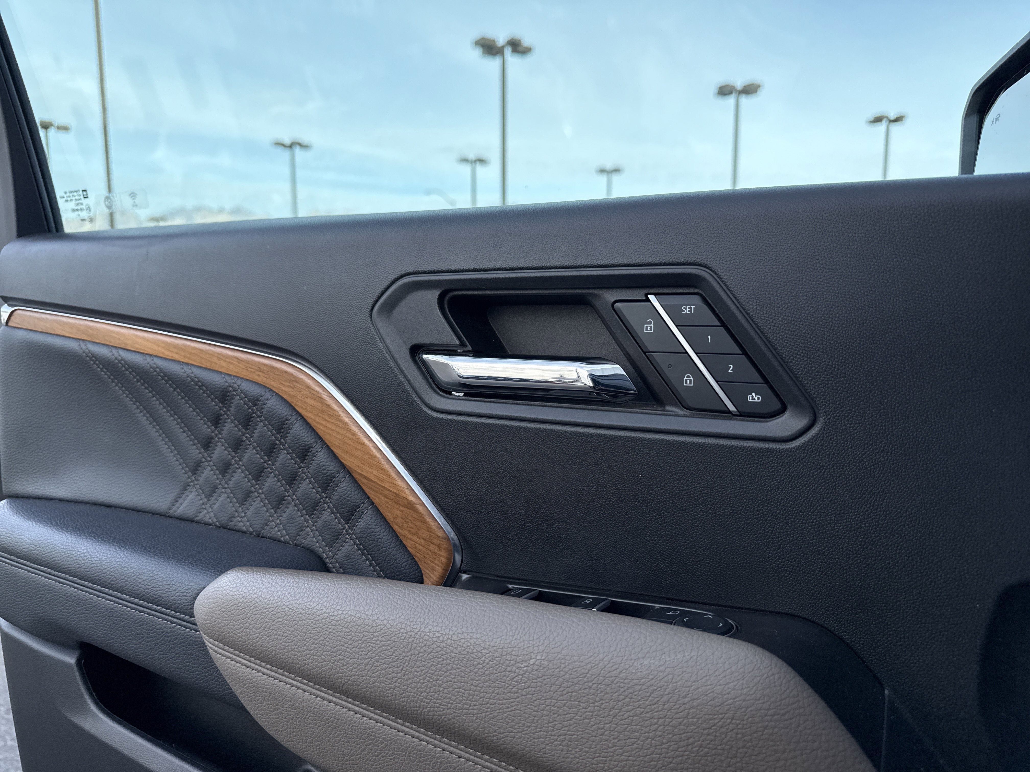 2024 GMC Canyon Denali