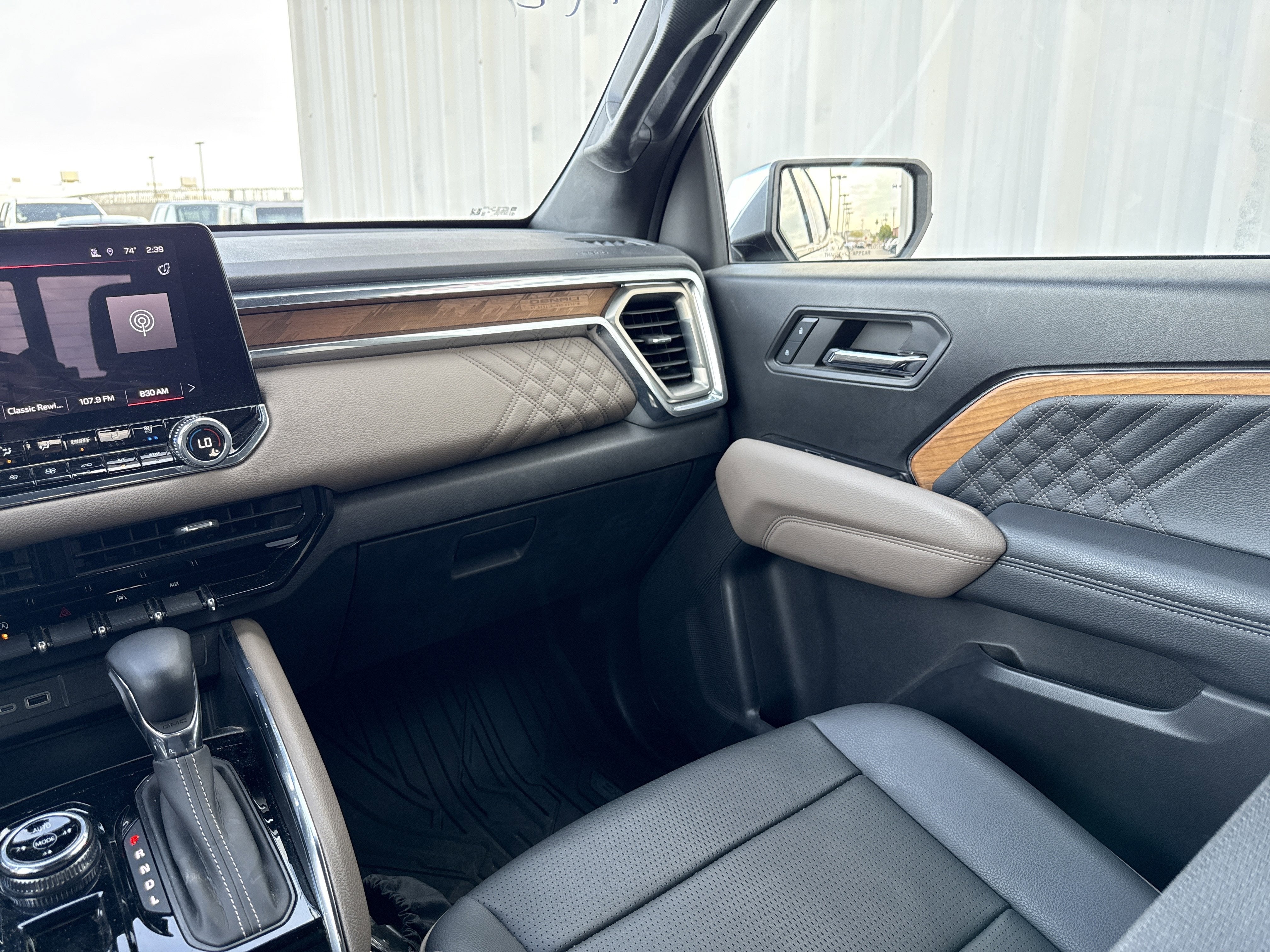 2024 GMC Canyon Denali