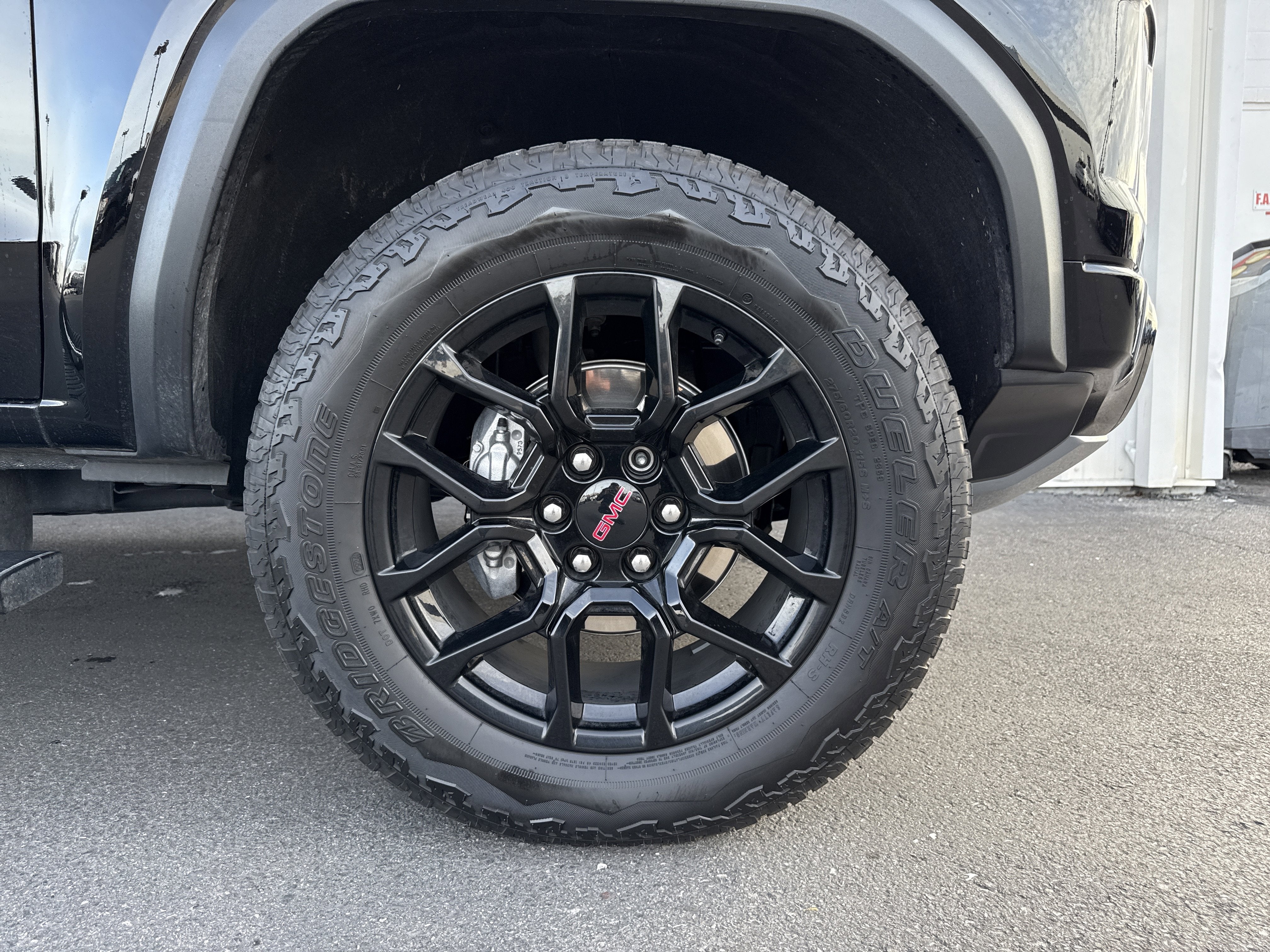 2024 GMC Canyon Denali