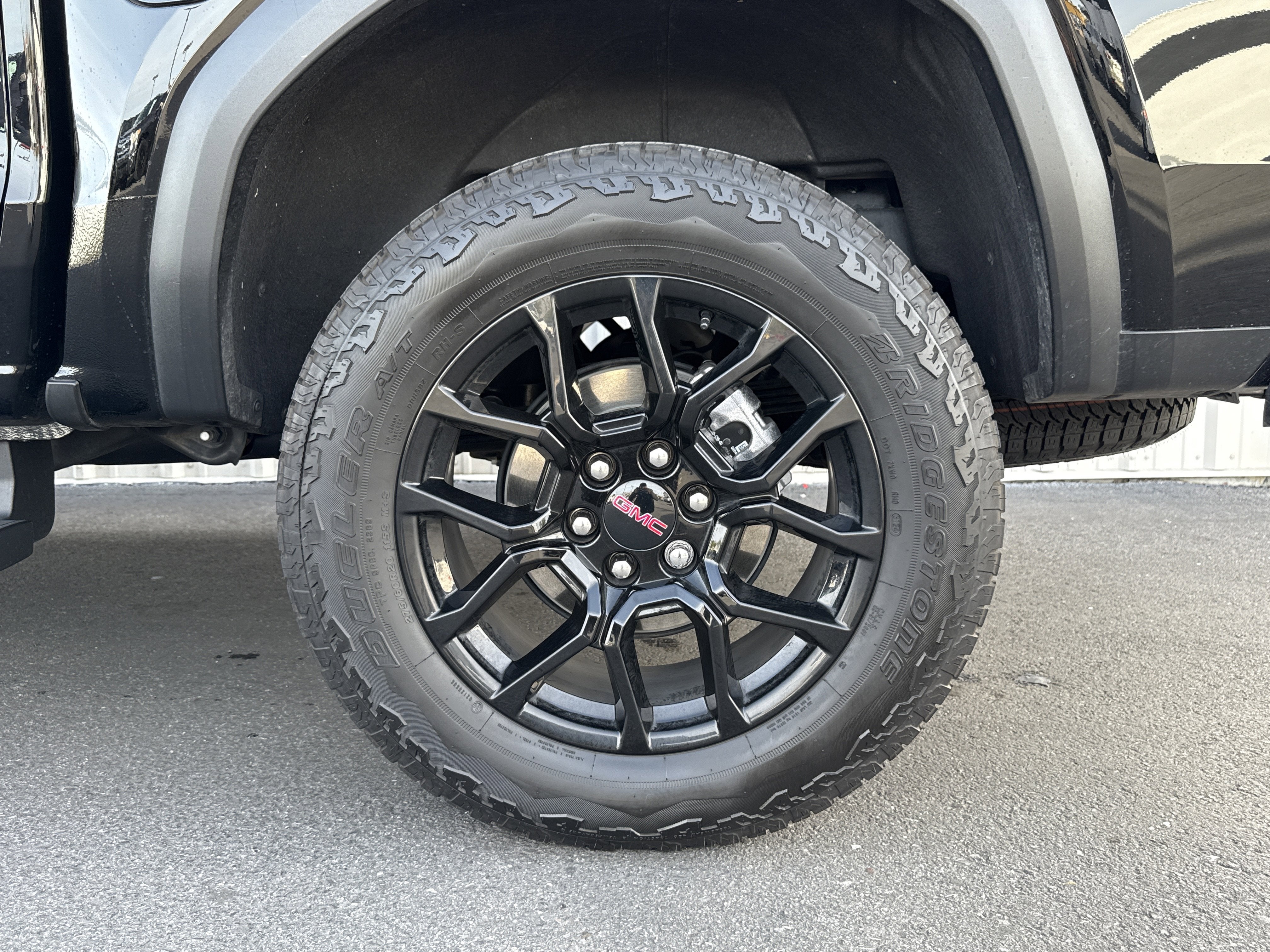 2024 GMC Canyon Denali