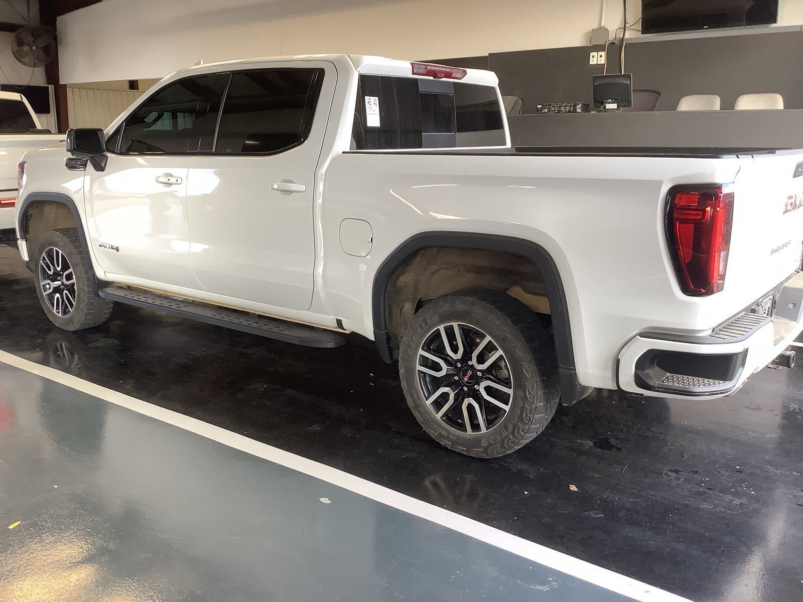 2022 GMC Sierra 1500 AT4