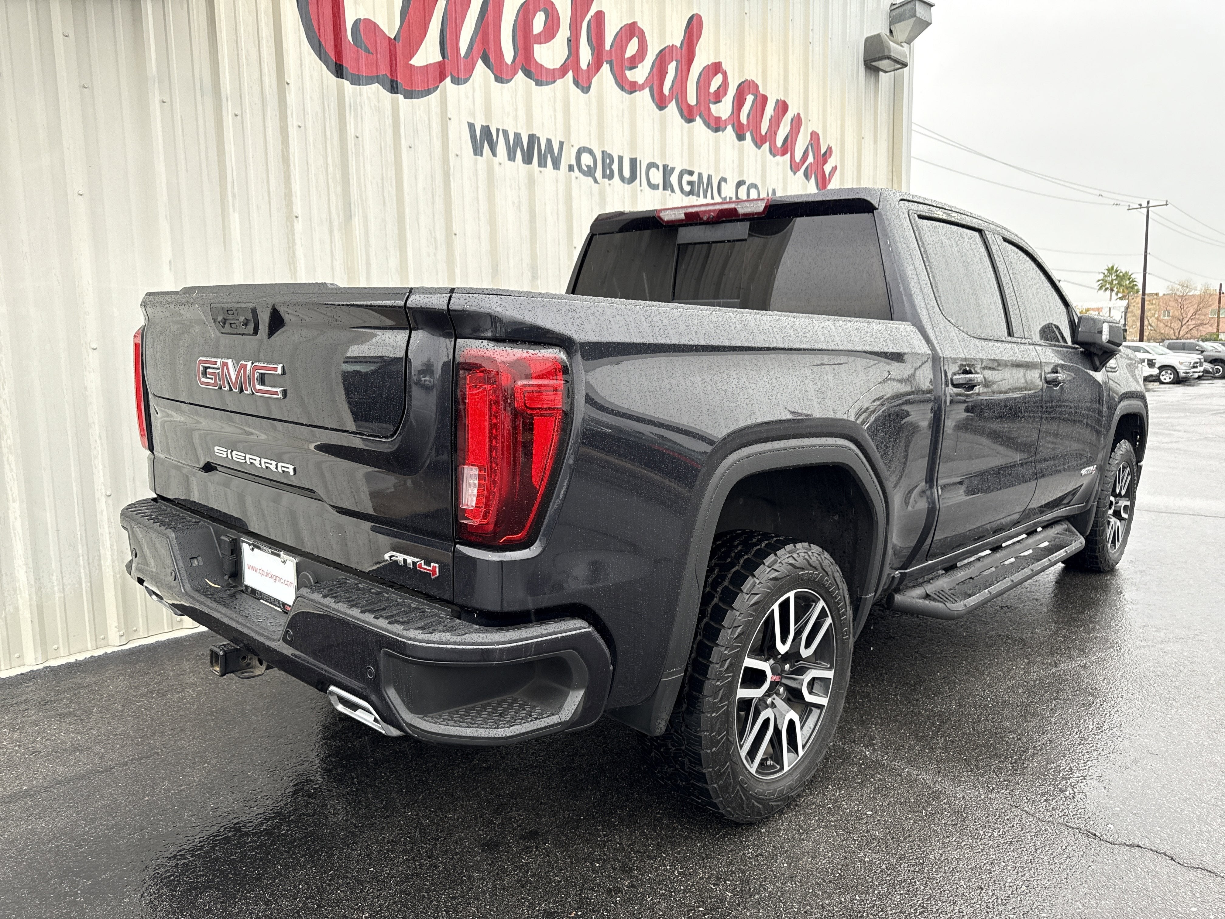 2024 GMC Sierra 1500 AT4