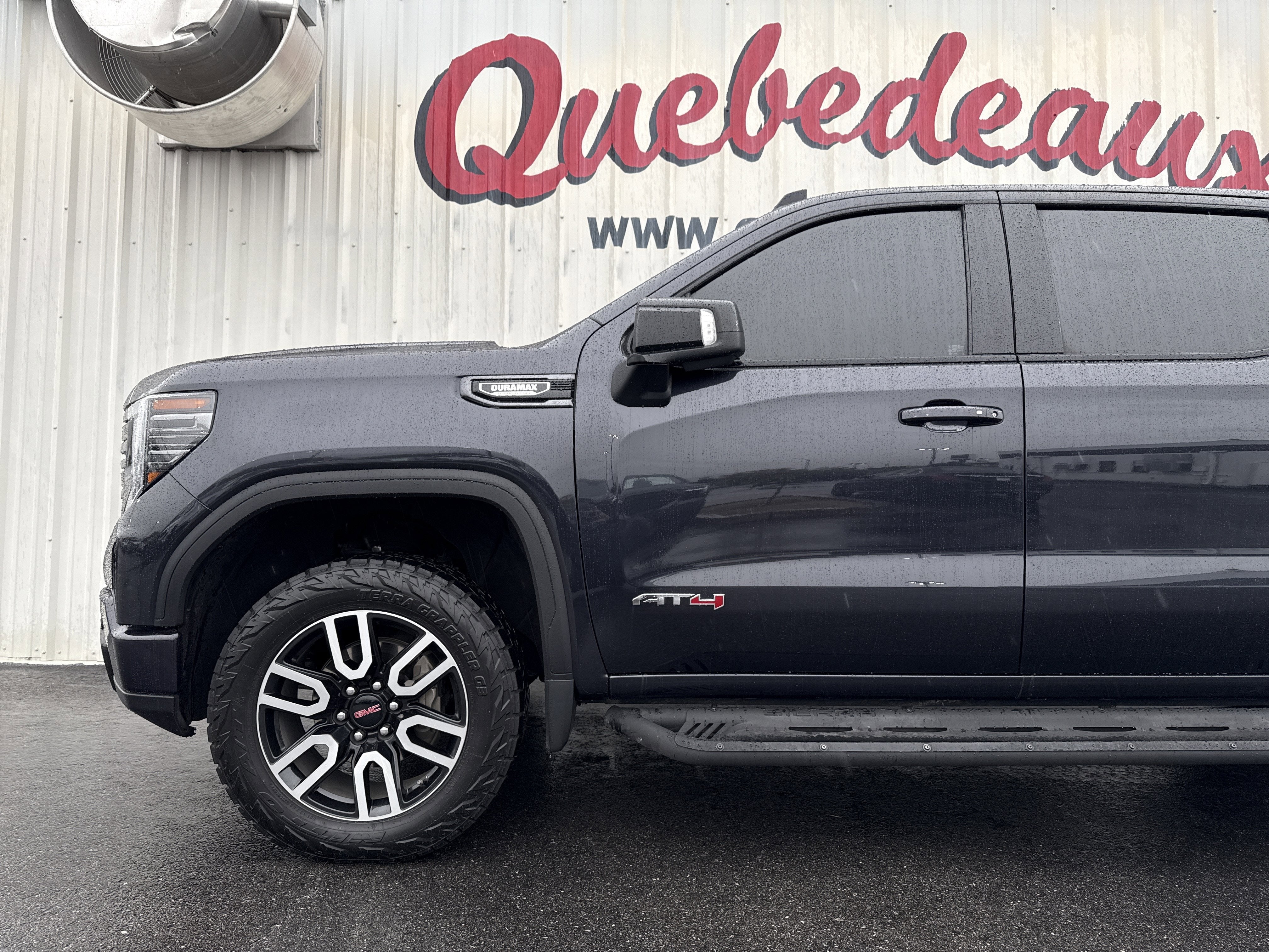 2024 GMC Sierra 1500 AT4