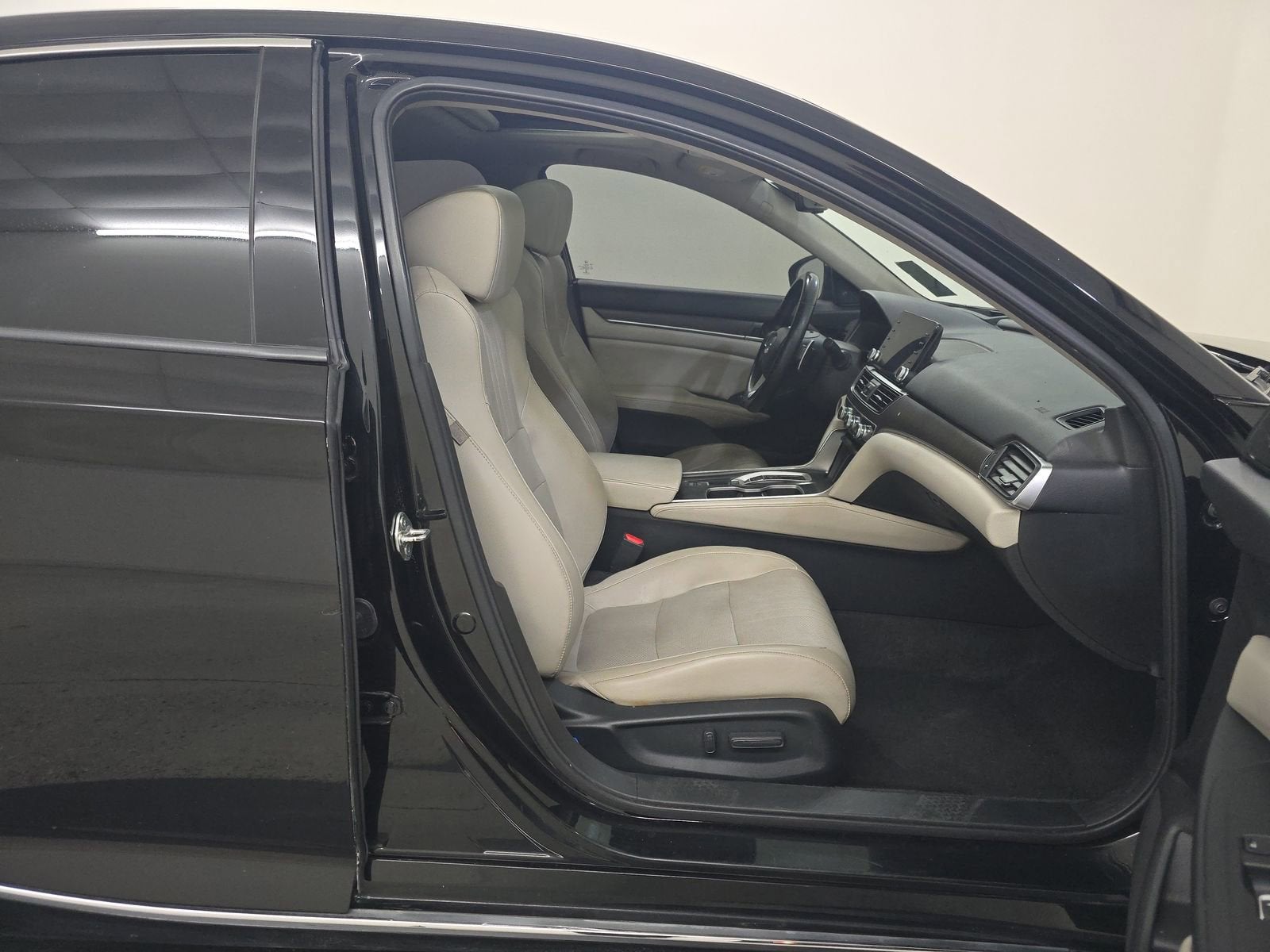 2018 Honda Accord Sedan Touring 2.0T