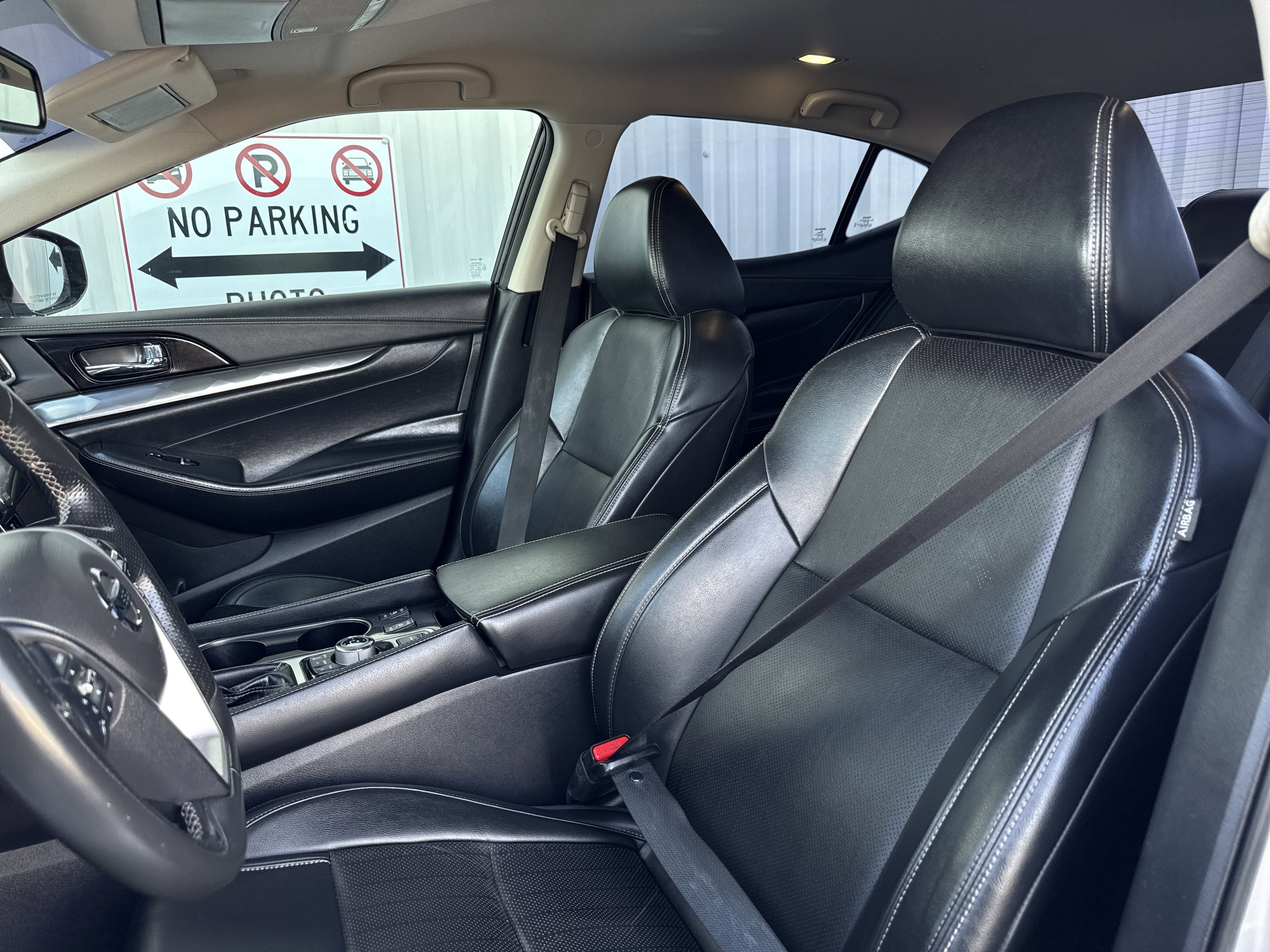 2021 Nissan Maxima SV