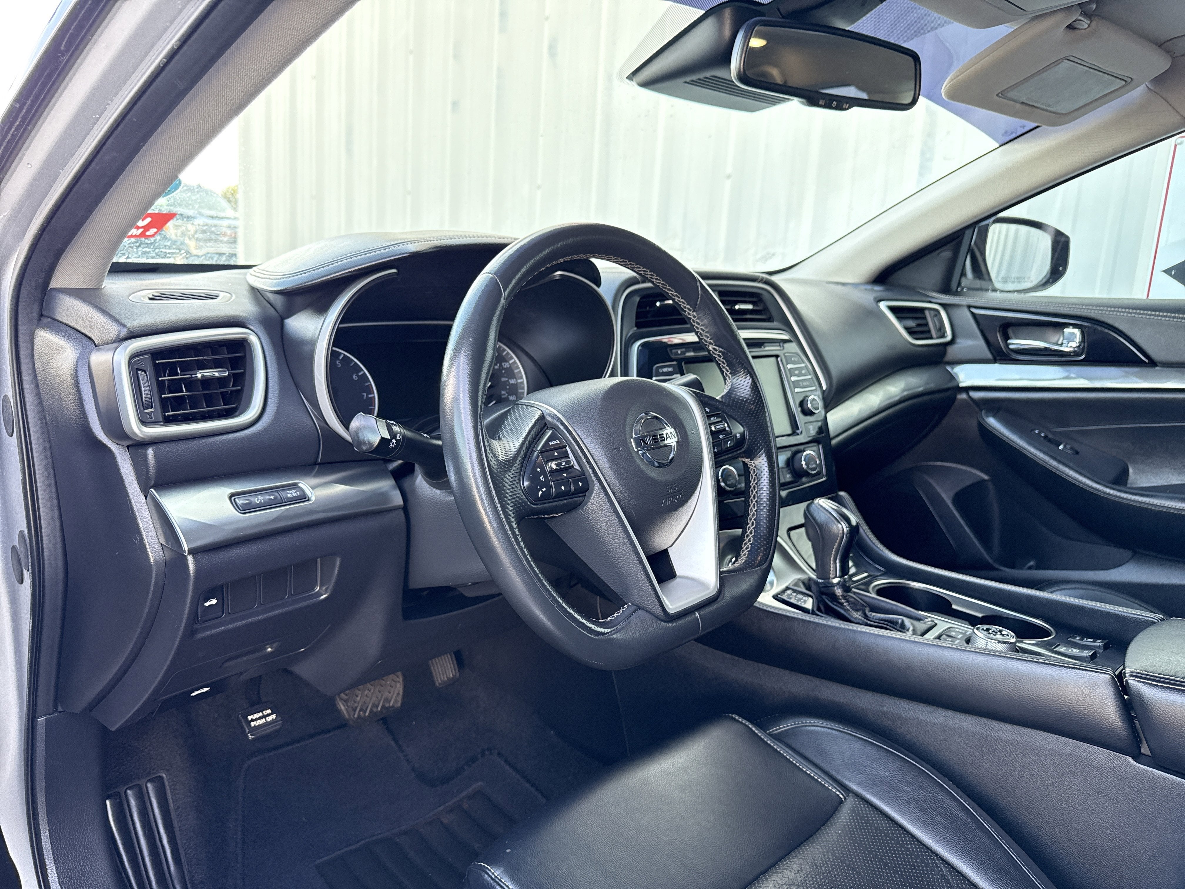 2021 Nissan Maxima SV