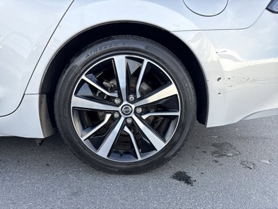 2021 Nissan Maxima SV