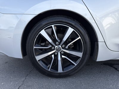 2021 Nissan Maxima SV