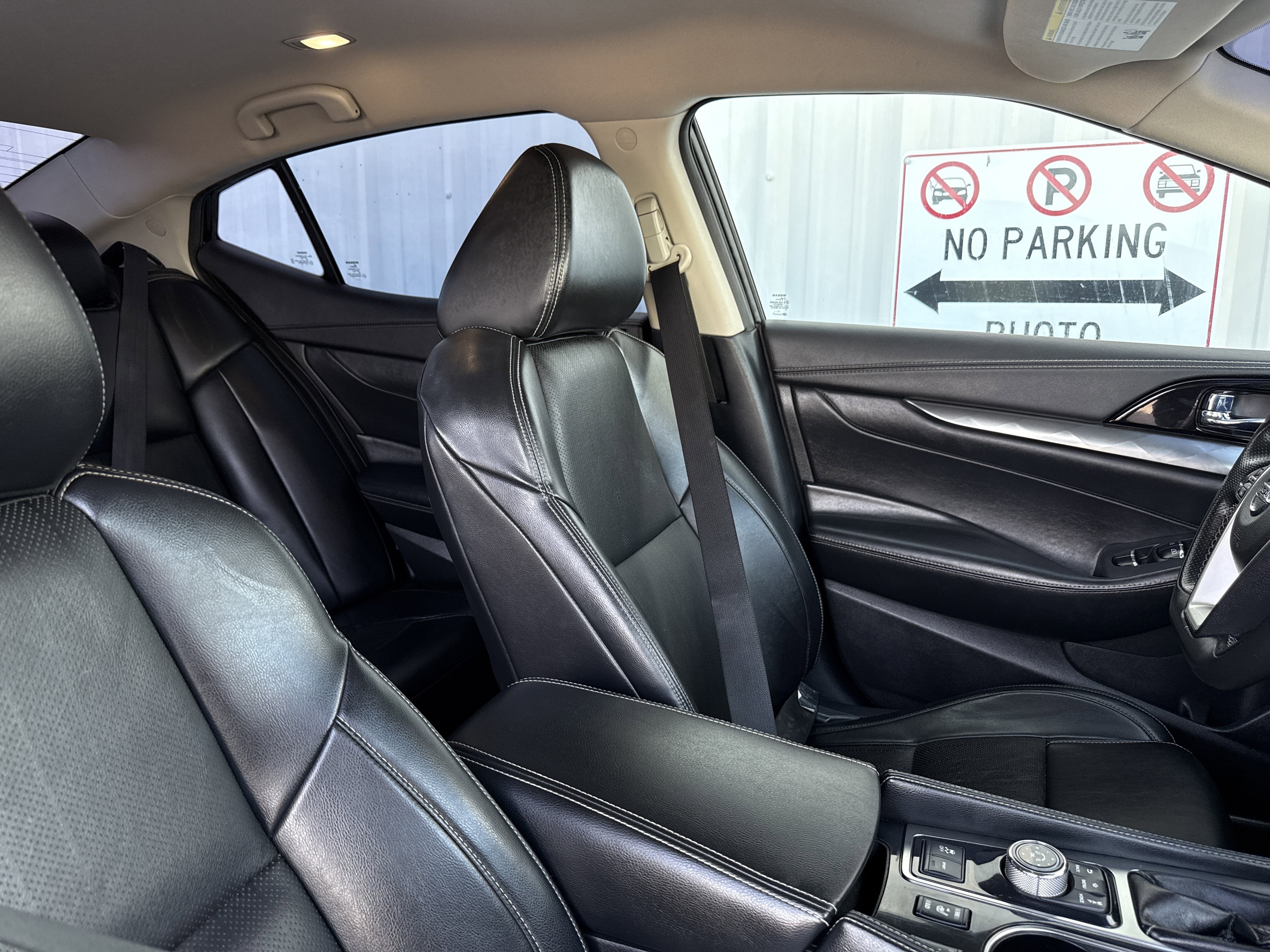 2021 Nissan Maxima SV