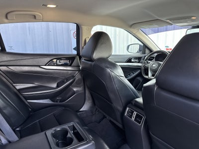 2021 Nissan Maxima SV