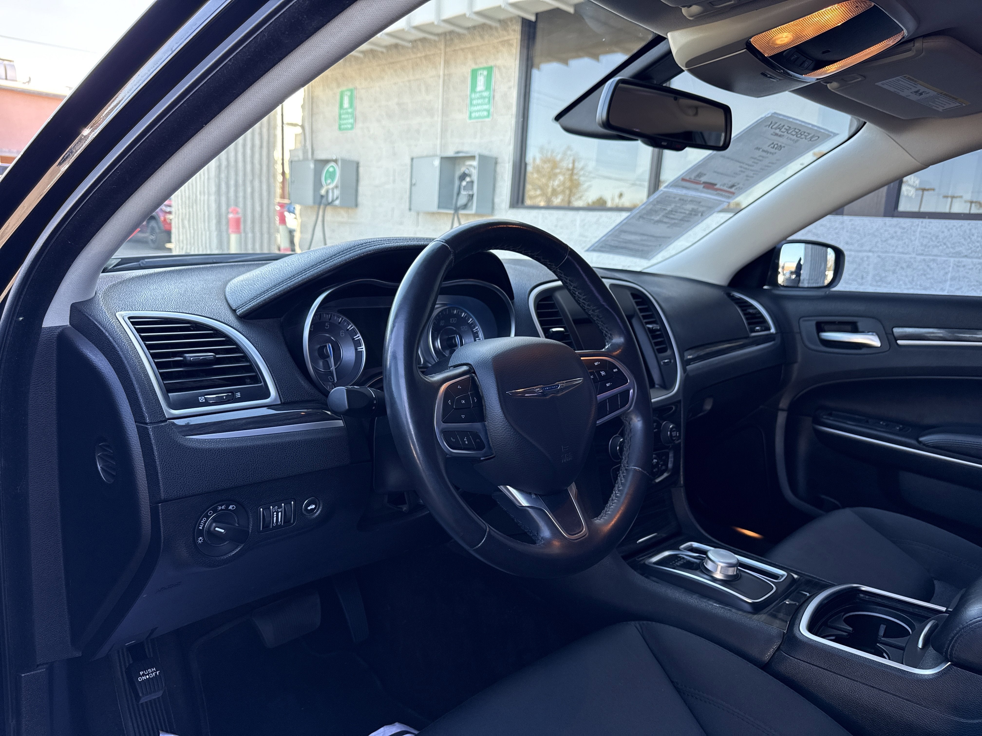 2021 Chrysler 300 Touring