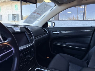 2021 Chrysler 300 Touring