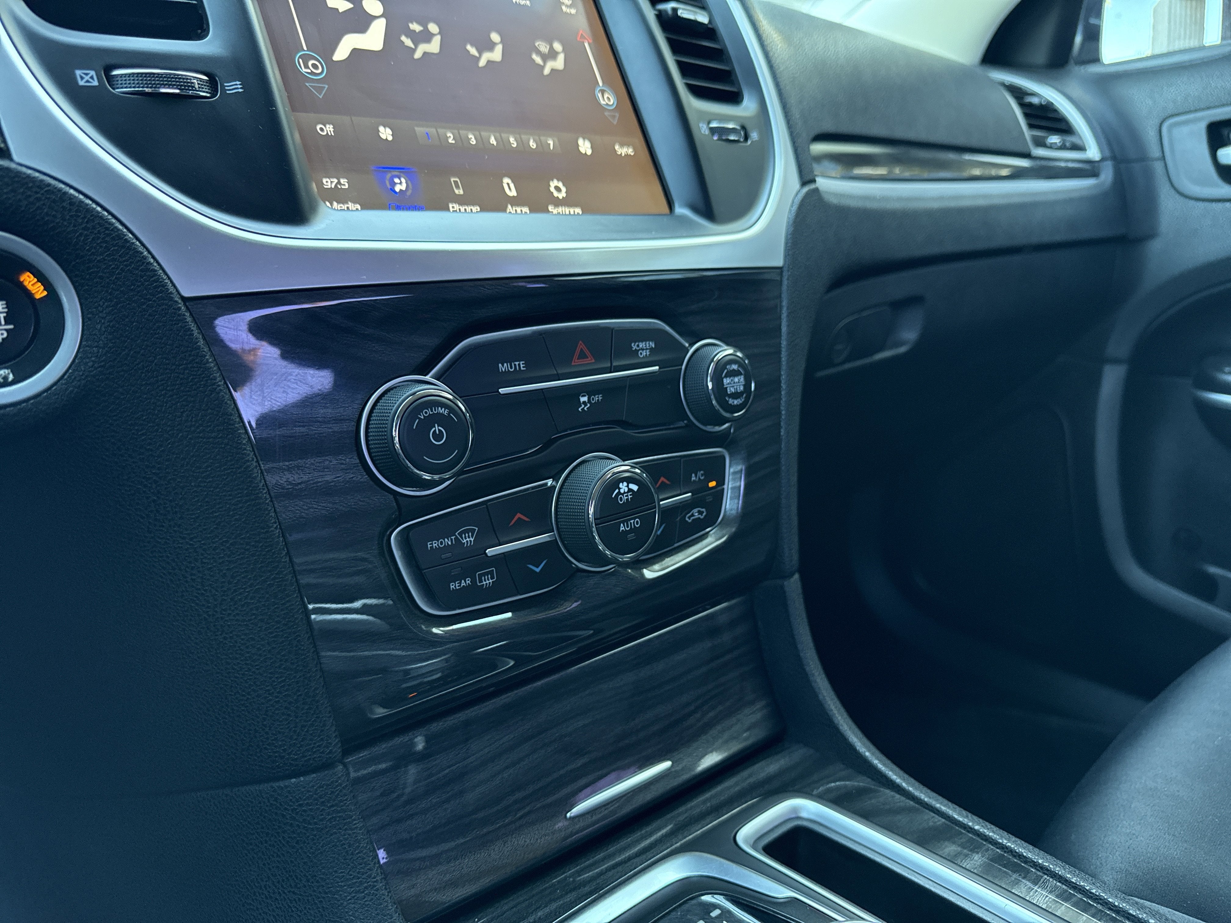 2021 Chrysler 300 Touring