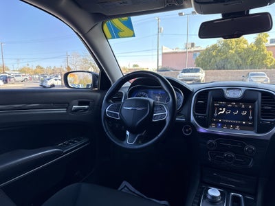 2021 Chrysler 300 Touring