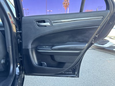 2021 Chrysler 300 Touring